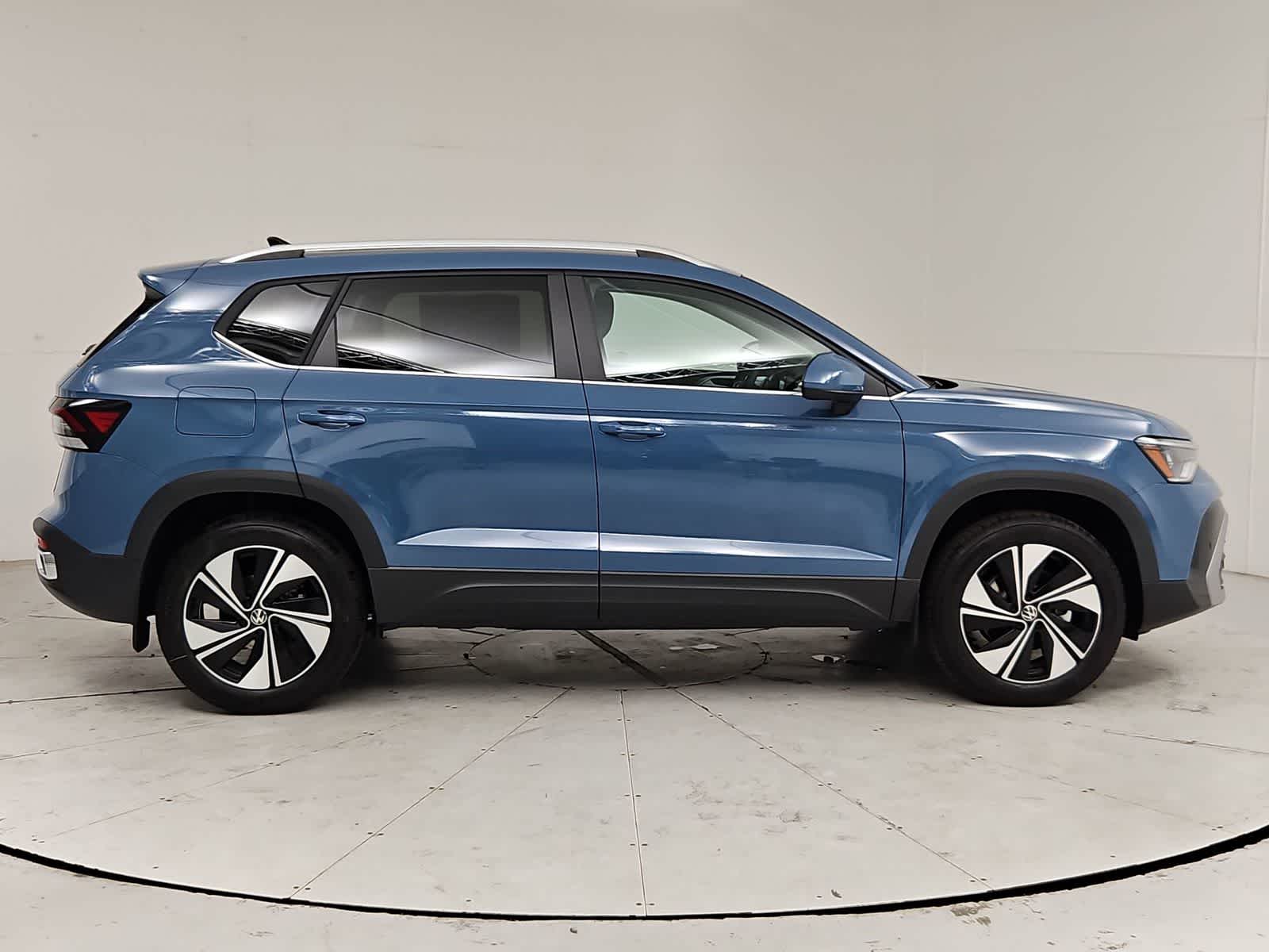 Thumbnail: 2026 Volkswagen Taos - 7