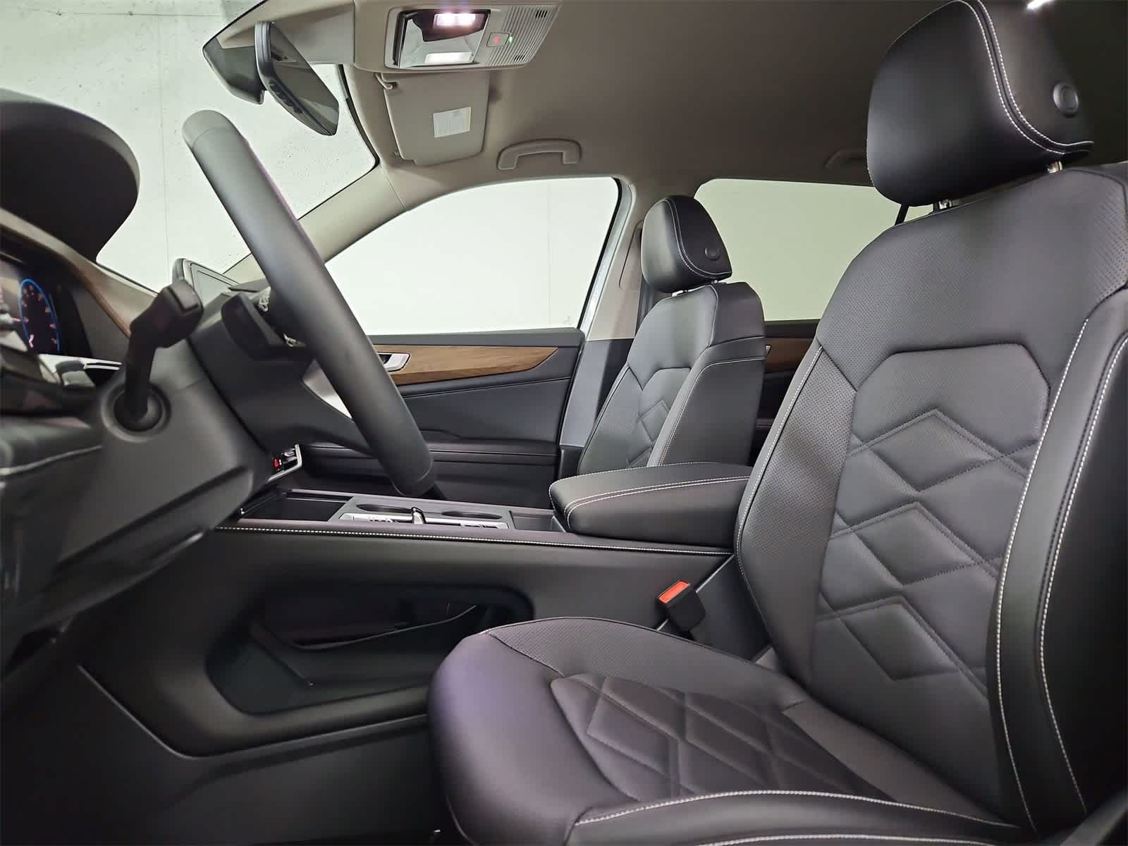 Thumbnail: 2026 Volkswagen Atlas - 16