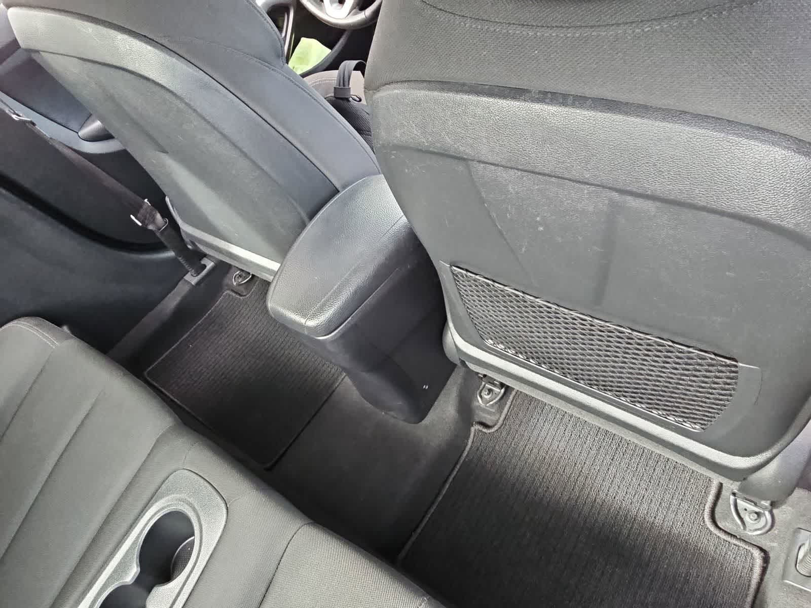 Thumbnail: 2017 Hyundai Veloster - 18