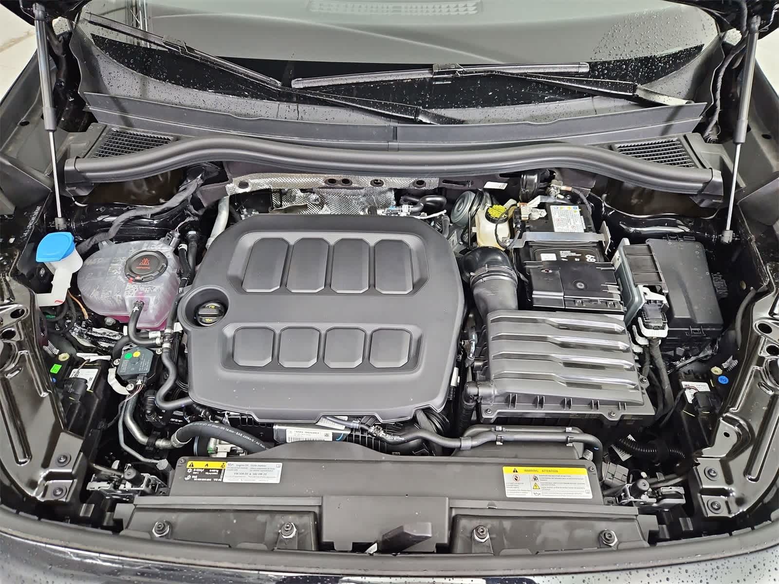 Thumbnail: 2025 Volkswagen Tiguan - 14