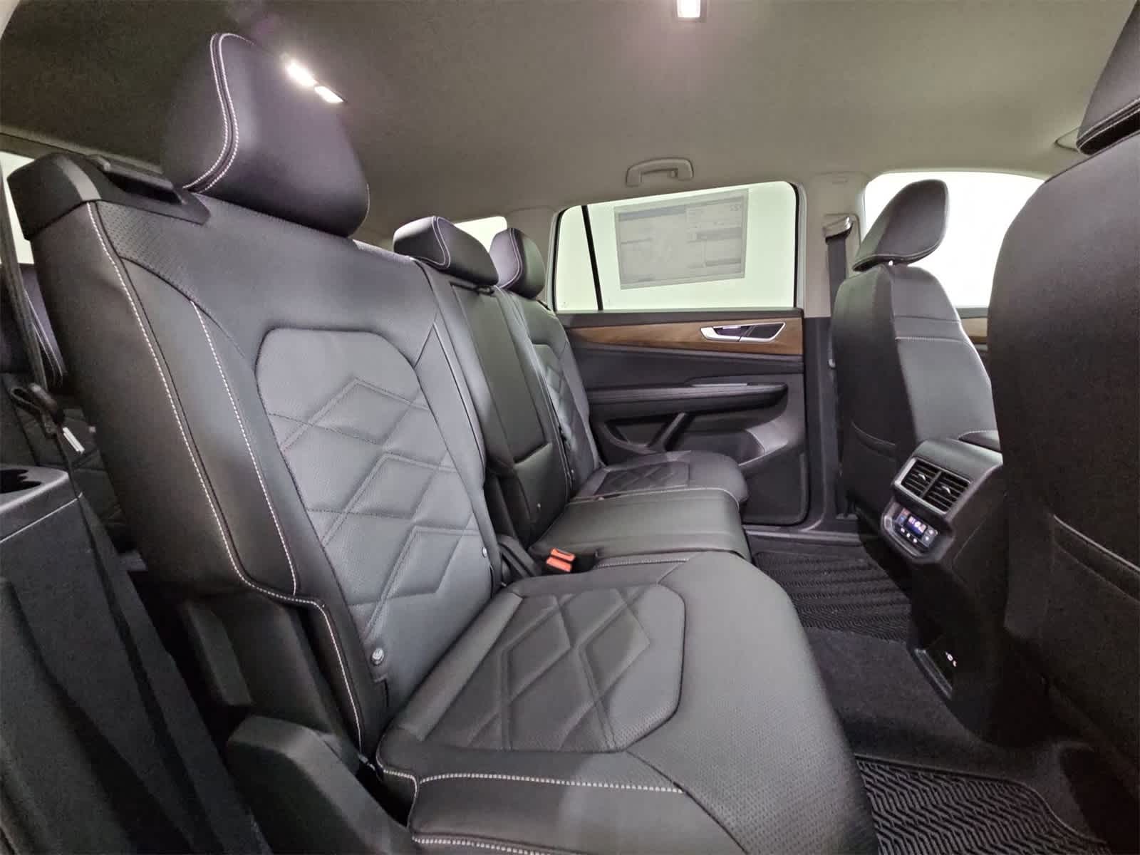 Thumbnail: 2026 Volkswagen Atlas - 20