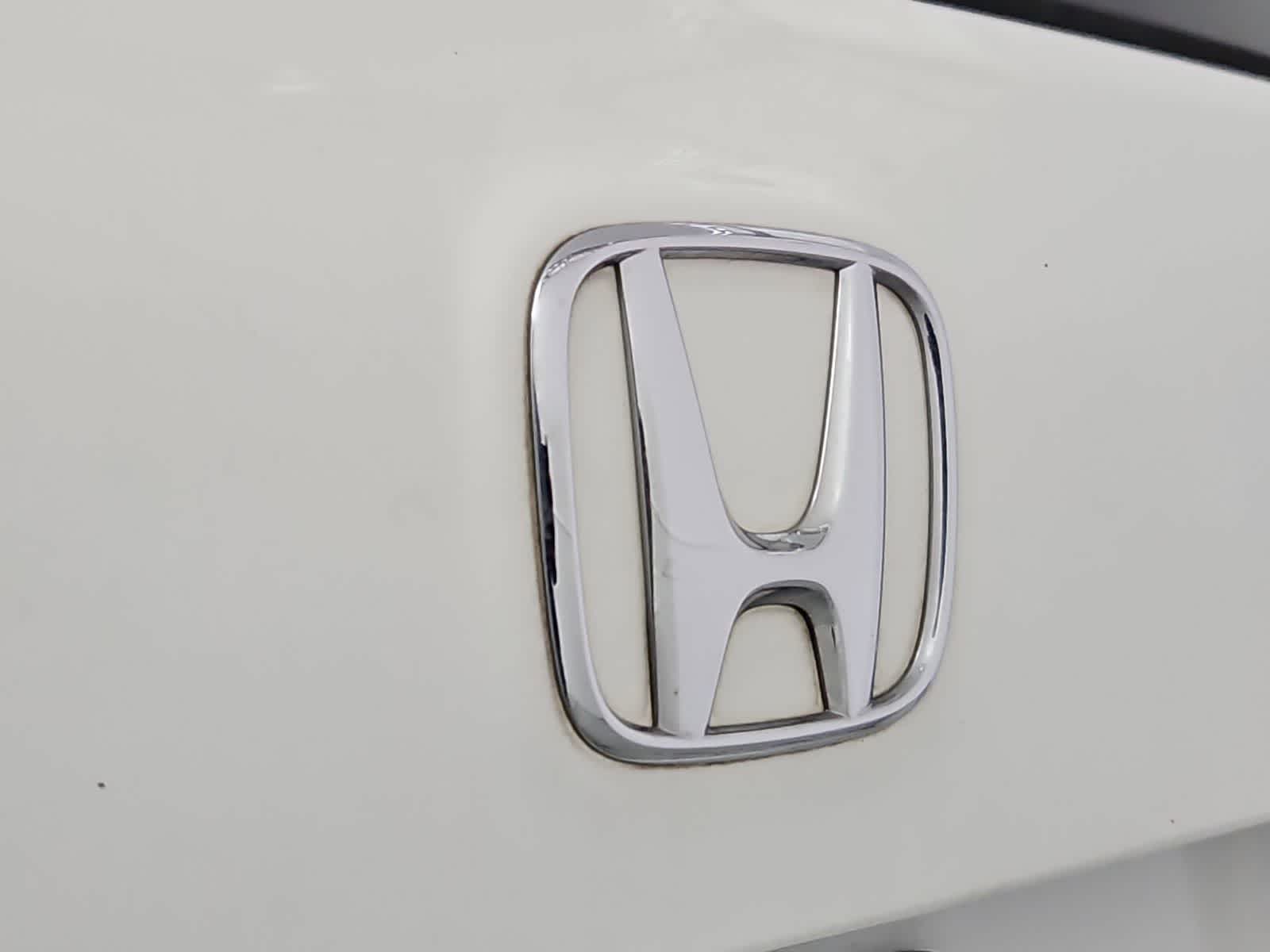 Thumbnail: 2019 Honda Pilot - 11