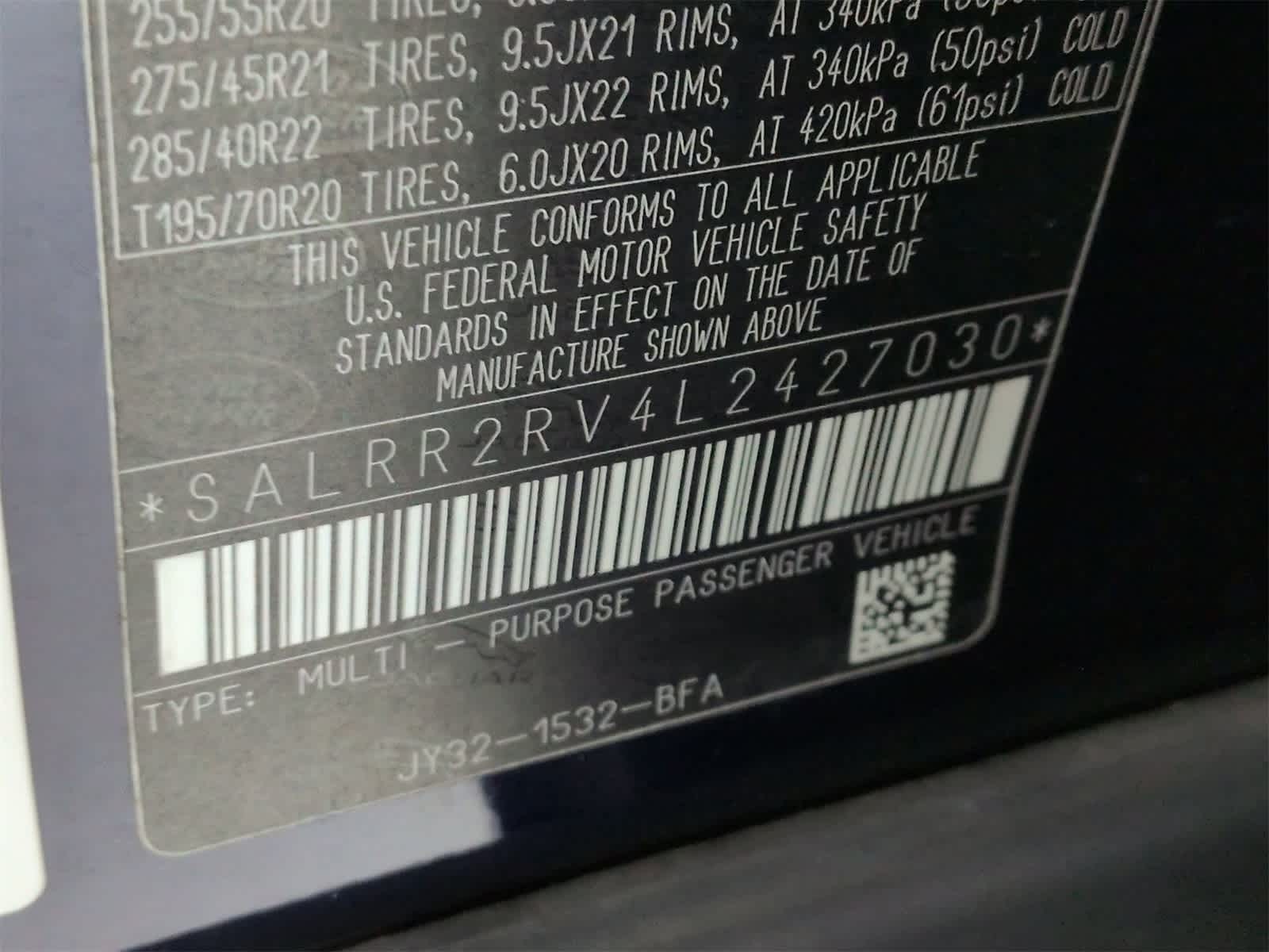 Thumbnail: 2020 Land Rover Discovery - 37