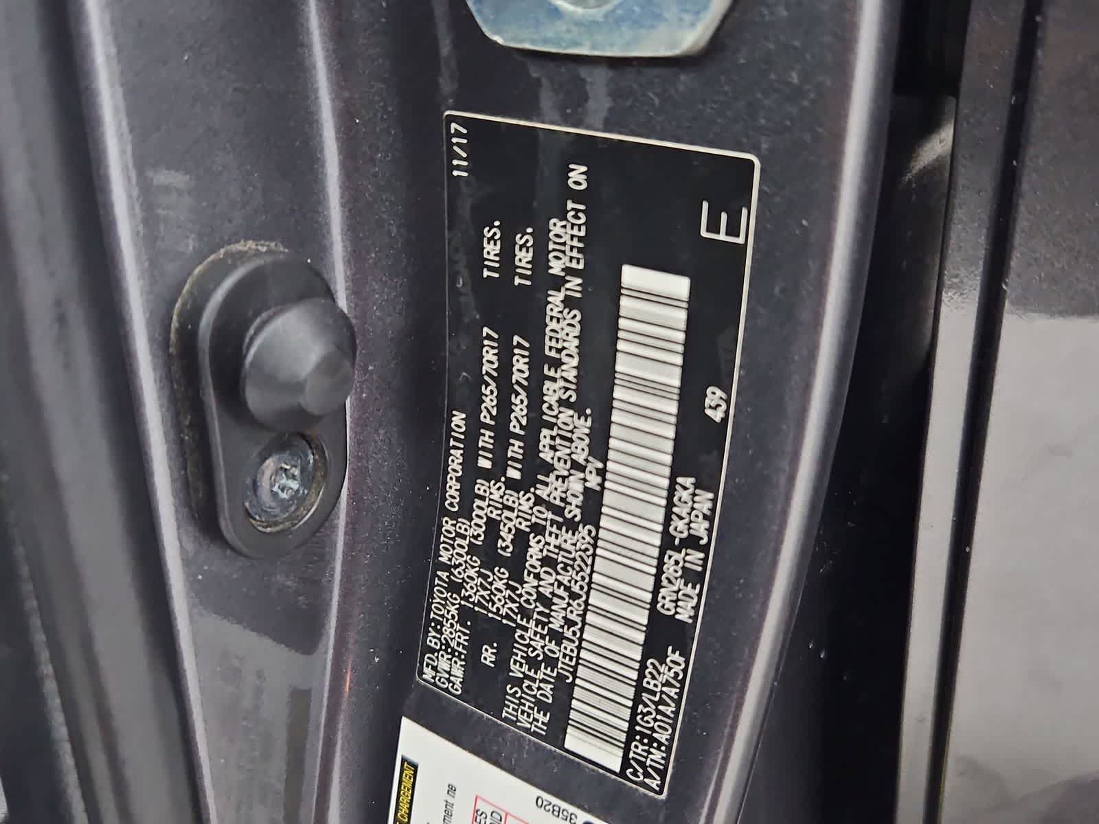 Thumbnail: 2018 Toyota 4Runner - 36