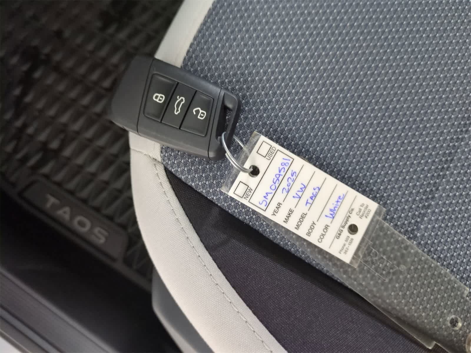 Thumbnail: 2025 Volkswagen Taos - 37