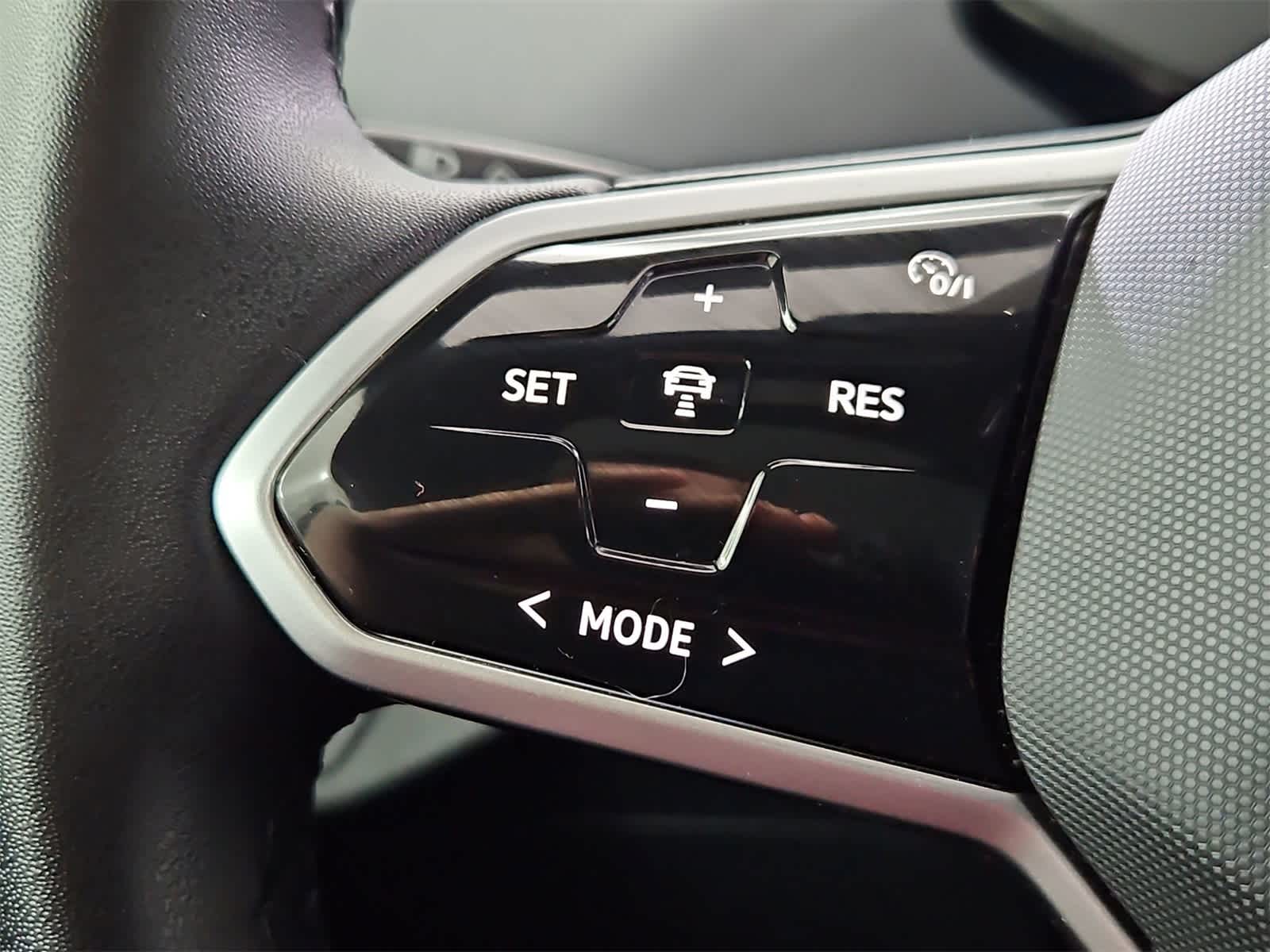 Thumbnail: 2023 Volkswagen ID.4 - 25