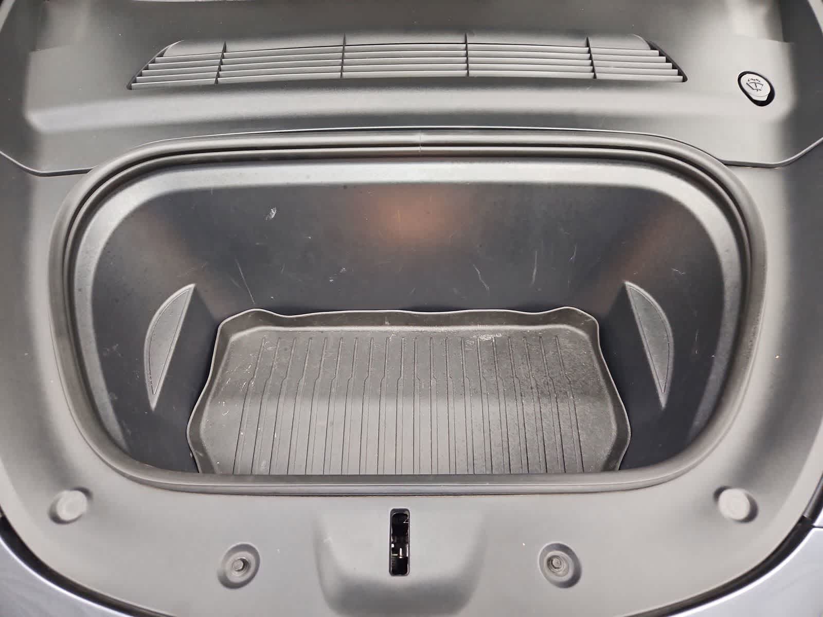Thumbnail: 2022 Tesla Model Y - 14