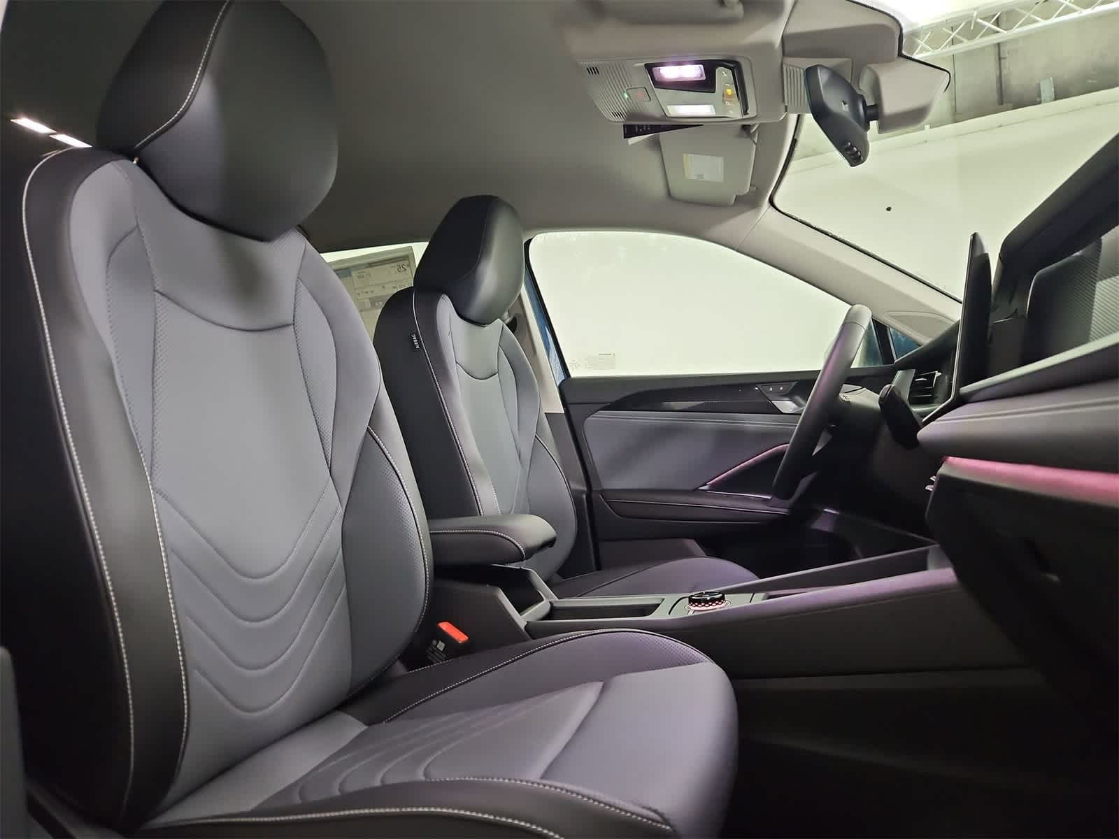 Thumbnail: 2025 Volkswagen Tiguan - 21