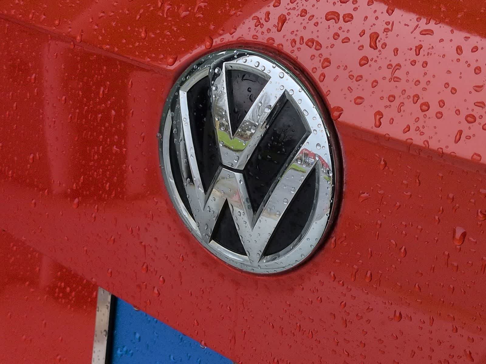 Thumbnail: 2018 Volkswagen Tiguan - 10