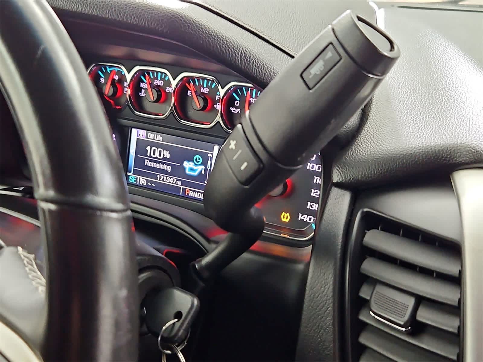 Thumbnail: 2017 GMC Yukon XL - 32