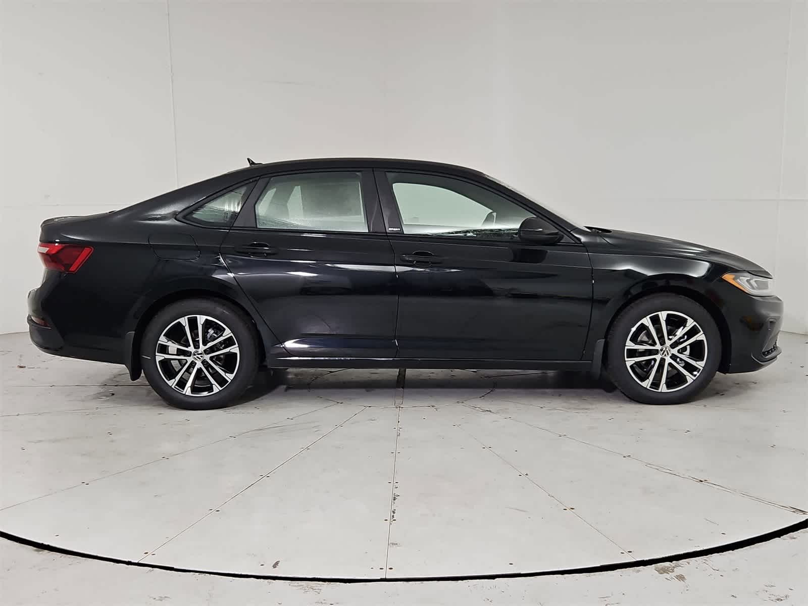 Thumbnail: 2026 Volkswagen Jetta - 7