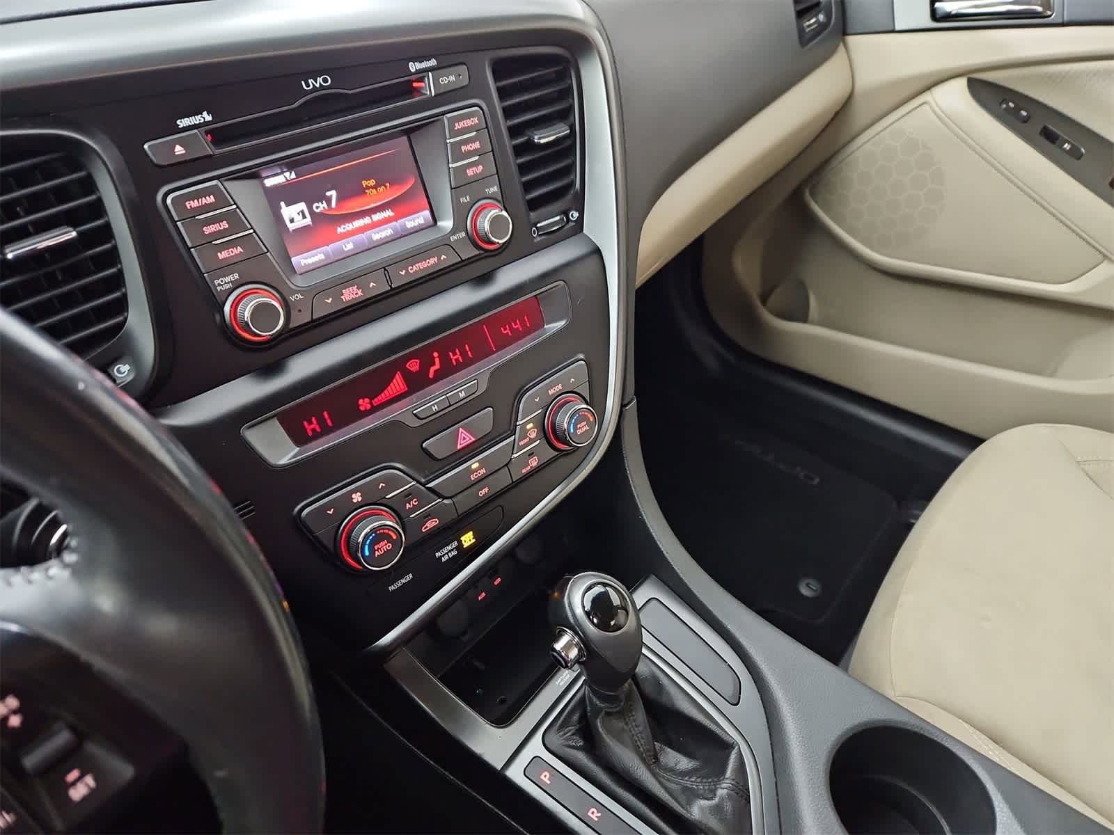 Thumbnail: 2013 Kia Optima - 27