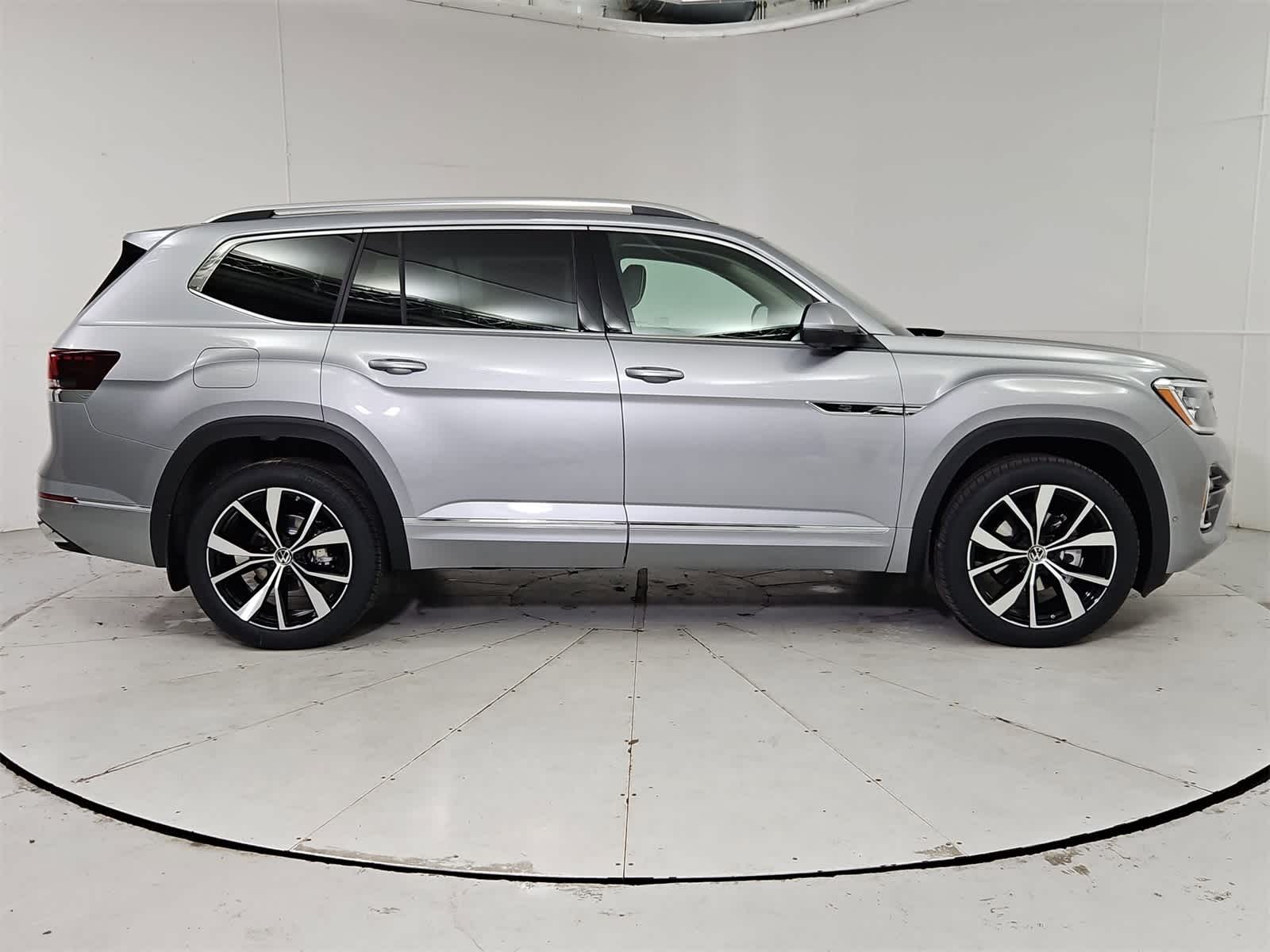 Thumbnail: 2026 Volkswagen Atlas - 7