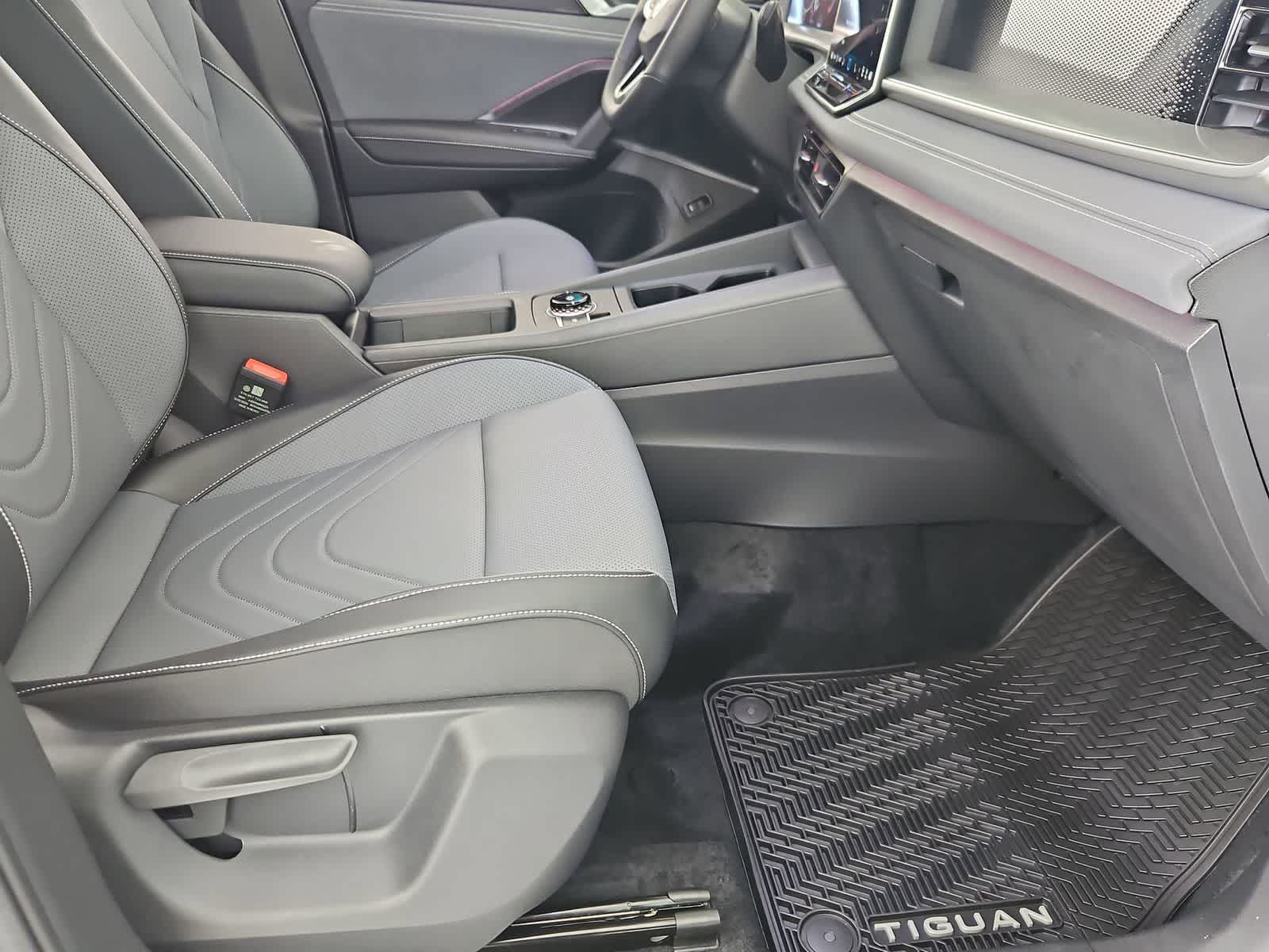 Thumbnail: 2026 Volkswagen Tiguan - 22