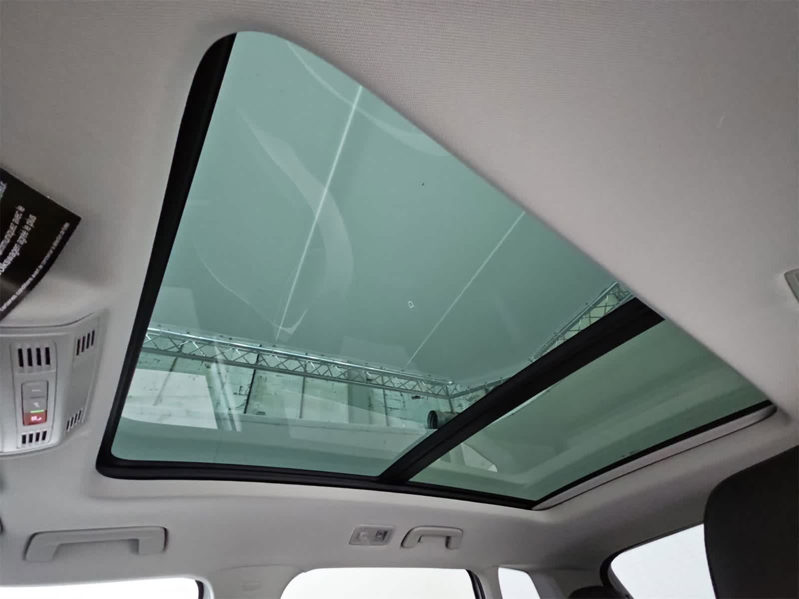 Thumbnail: 2025 Volkswagen Taos - 18