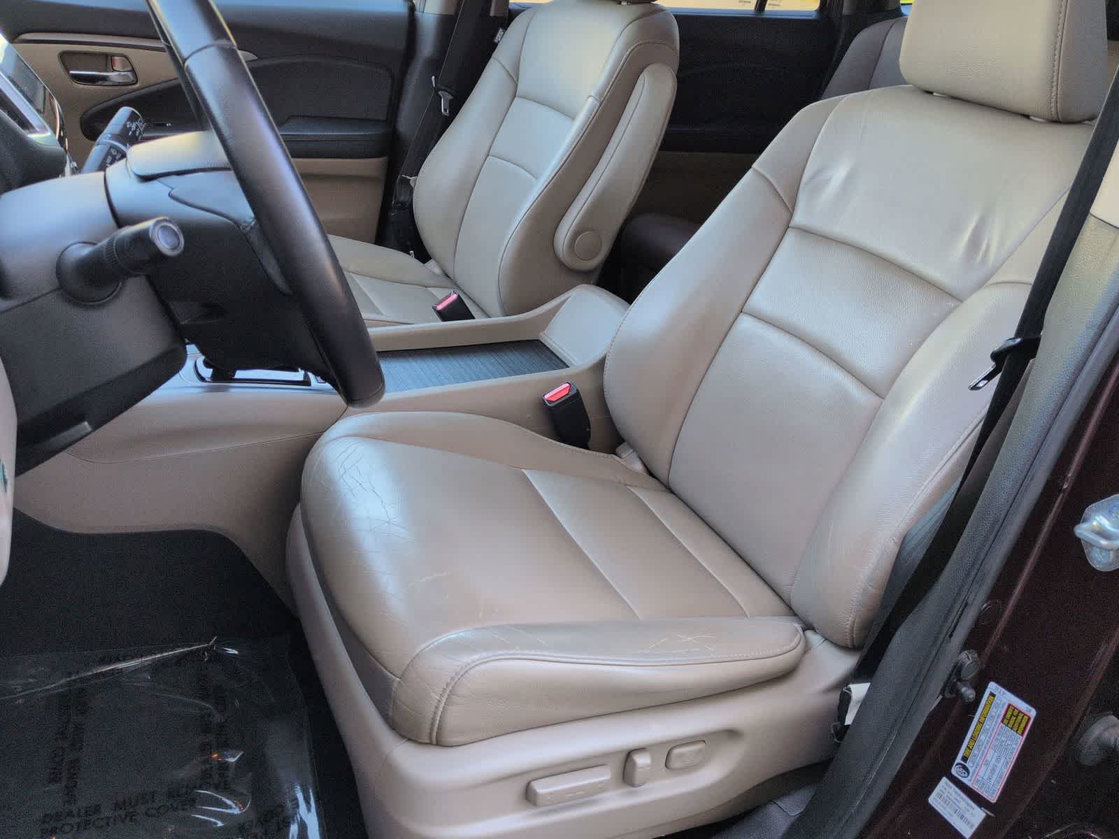 Thumbnail: 2017 Honda Pilot - 16