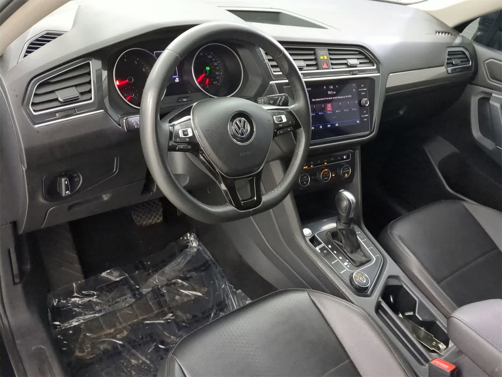 Thumbnail: 2020 Volkswagen Tiguan - 2