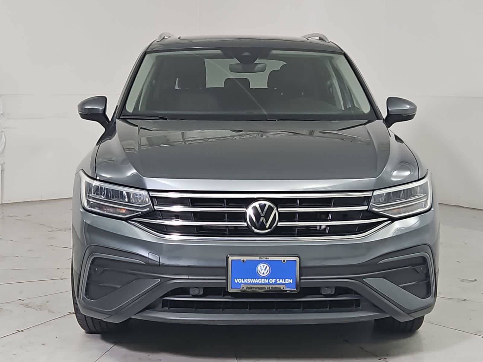 Thumbnail: 2022 Volkswagen Tiguan - 9