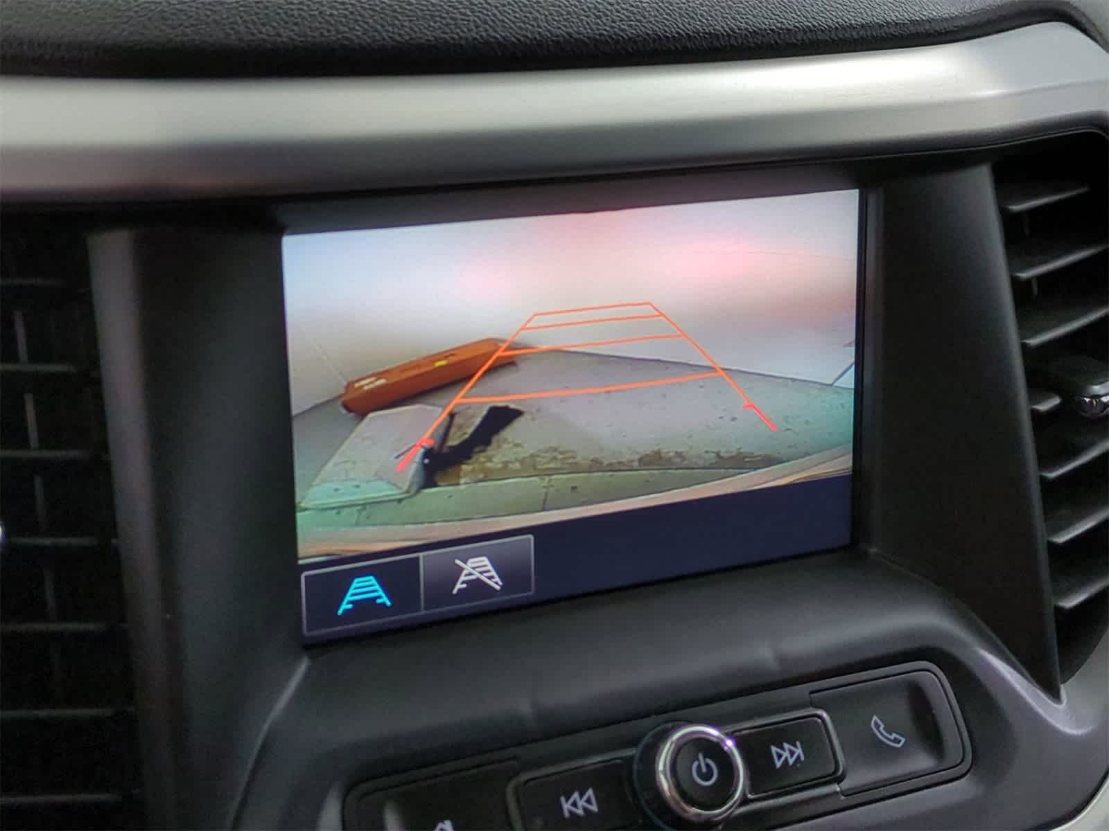 Thumbnail: 2018 GMC Acadia - 28