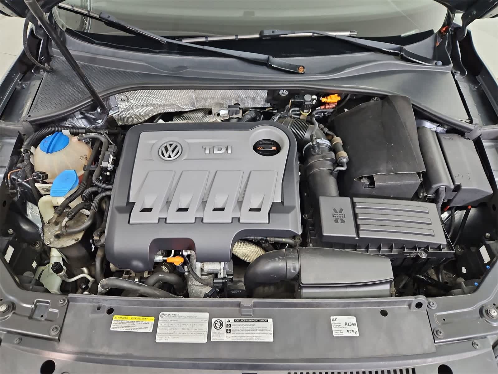 Thumbnail: 2013 Volkswagen Passat - 14