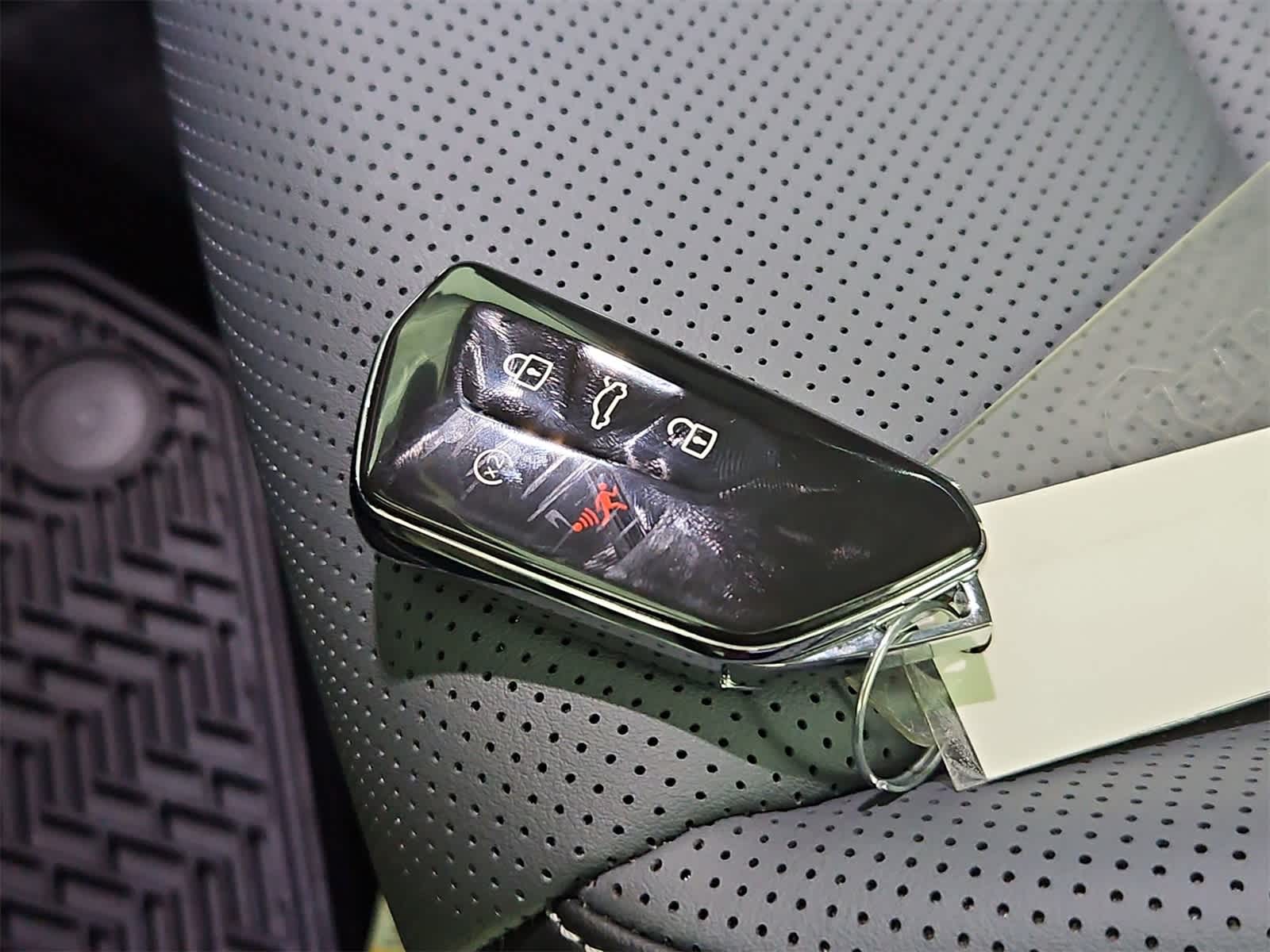 Thumbnail: 2025 Volkswagen Tiguan - 37