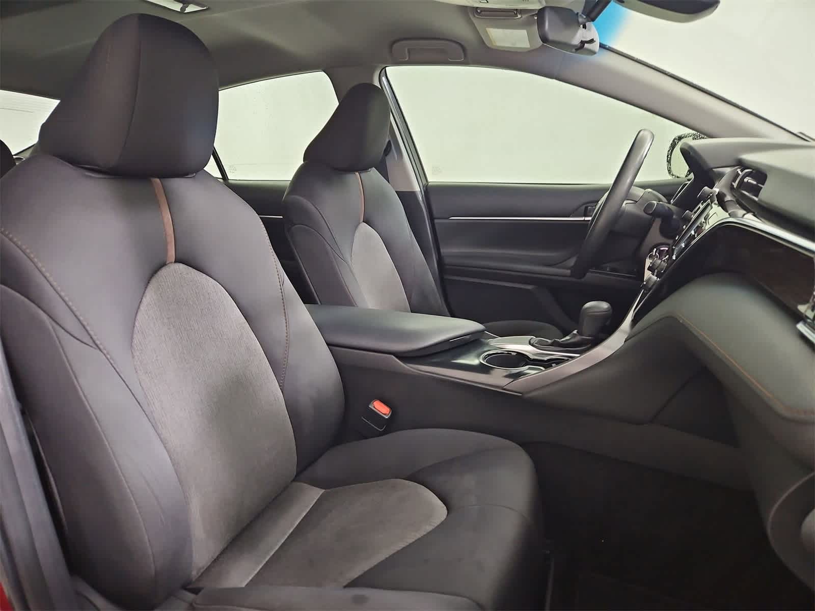 Thumbnail: 2018 Toyota Camry - 21