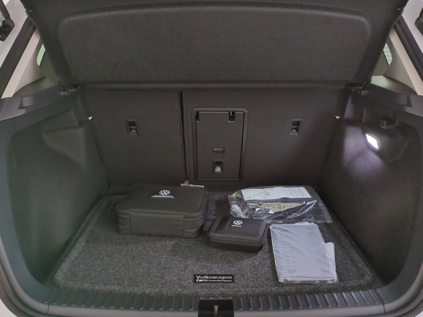 Thumbnail: 2025 Volkswagen Taos - 36