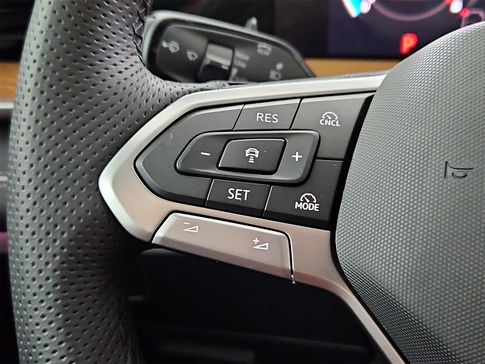 Thumbnail: 2026 Volkswagen Tiguan - 25