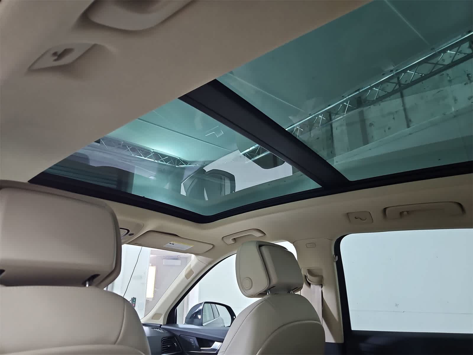 Thumbnail: 2022 Audi Q5 - 22