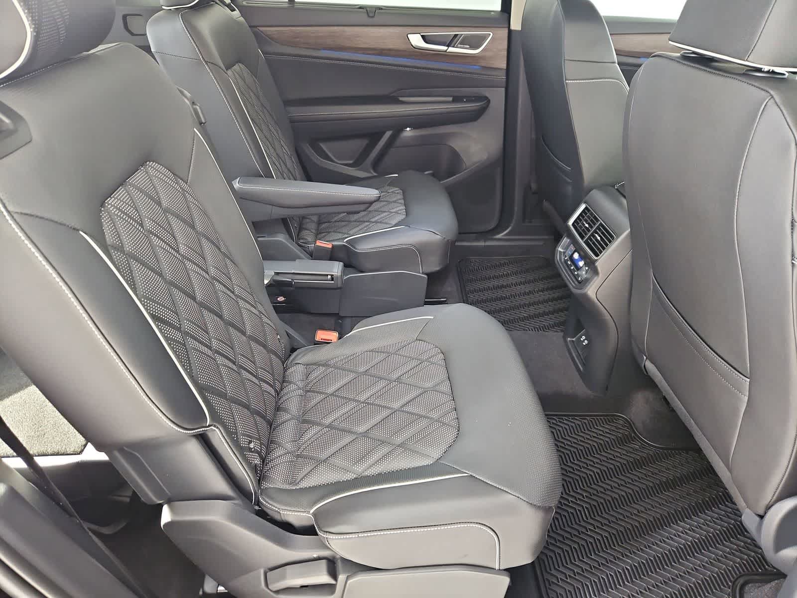 Thumbnail: 2026 Volkswagen Atlas - 20