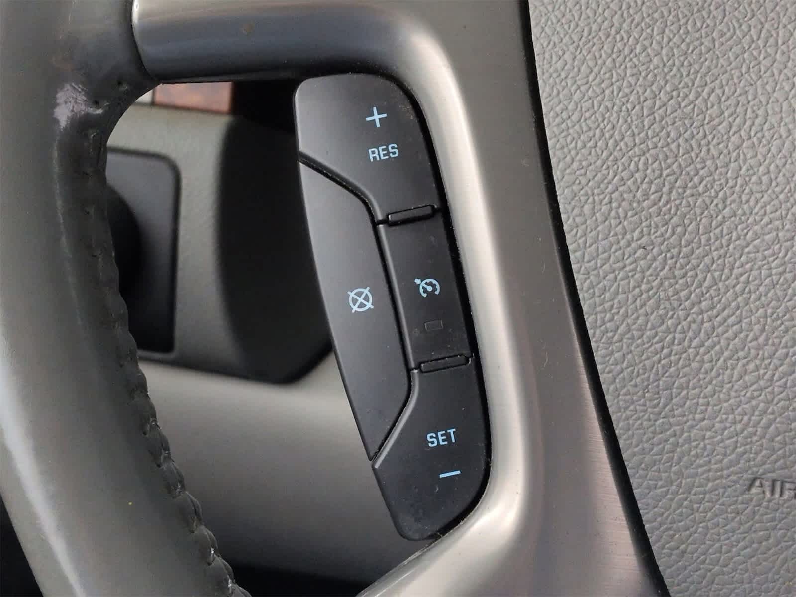 Thumbnail: 2013 Chevrolet Tahoe - 24