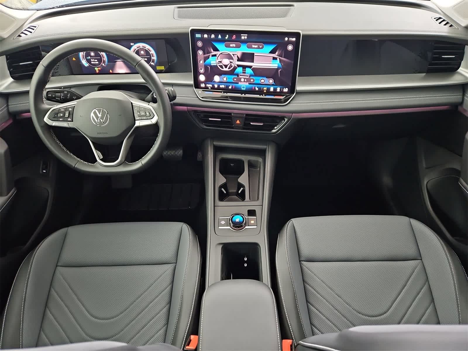 Thumbnail: 2025 Volkswagen Tiguan - 15