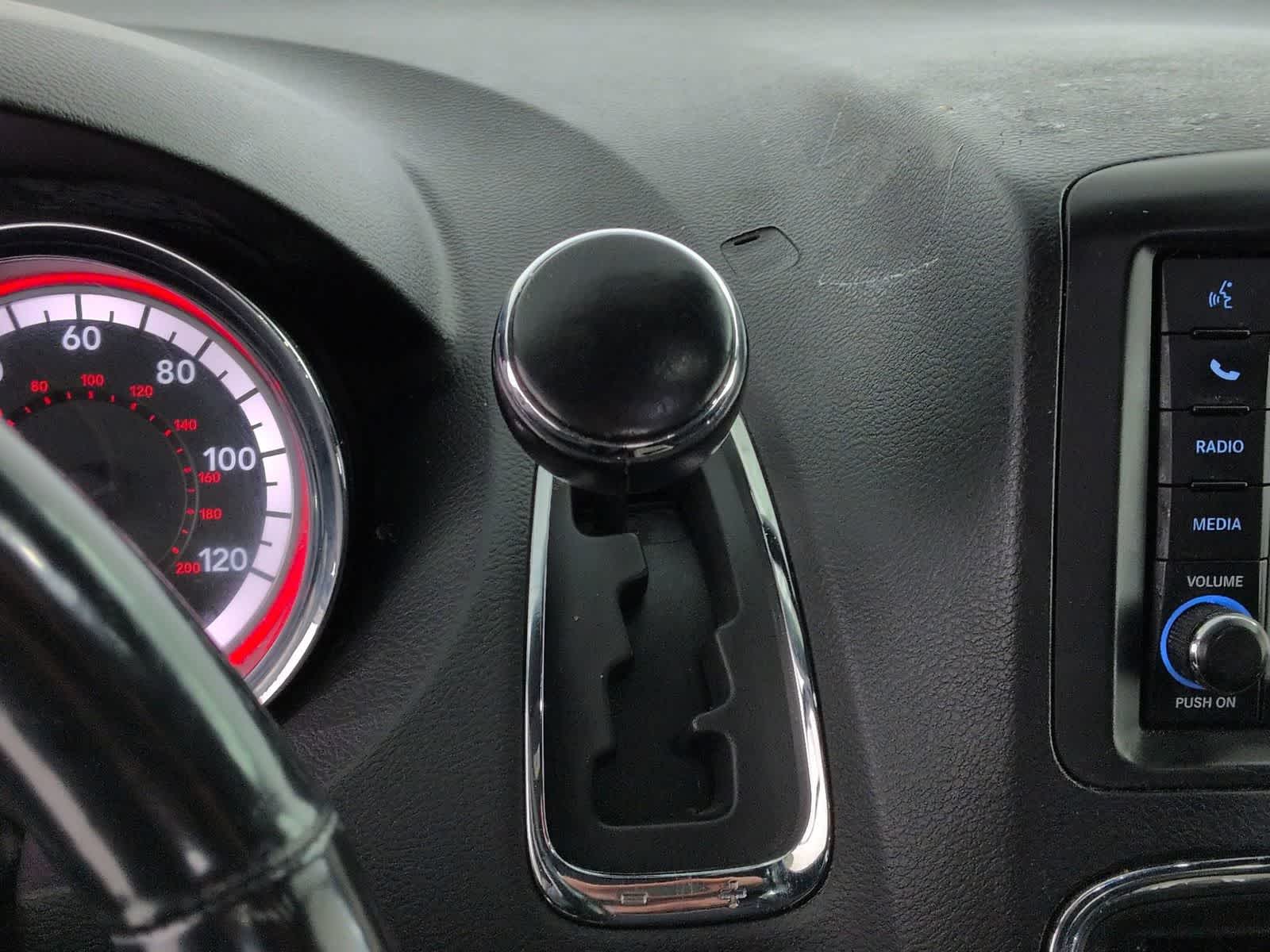 Thumbnail: 2019 Dodge Grand Caravan - 31