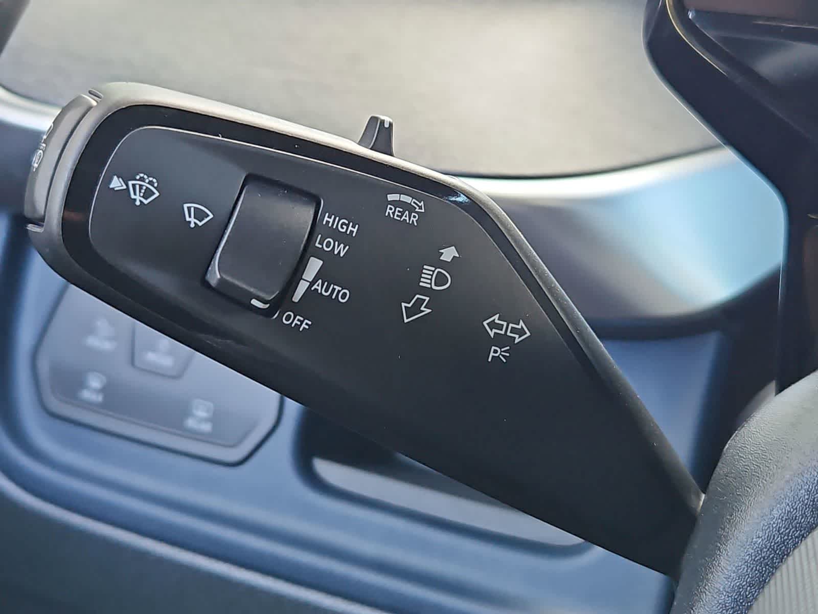 Thumbnail: 2025 Volkswagen ID.Buzz - 25