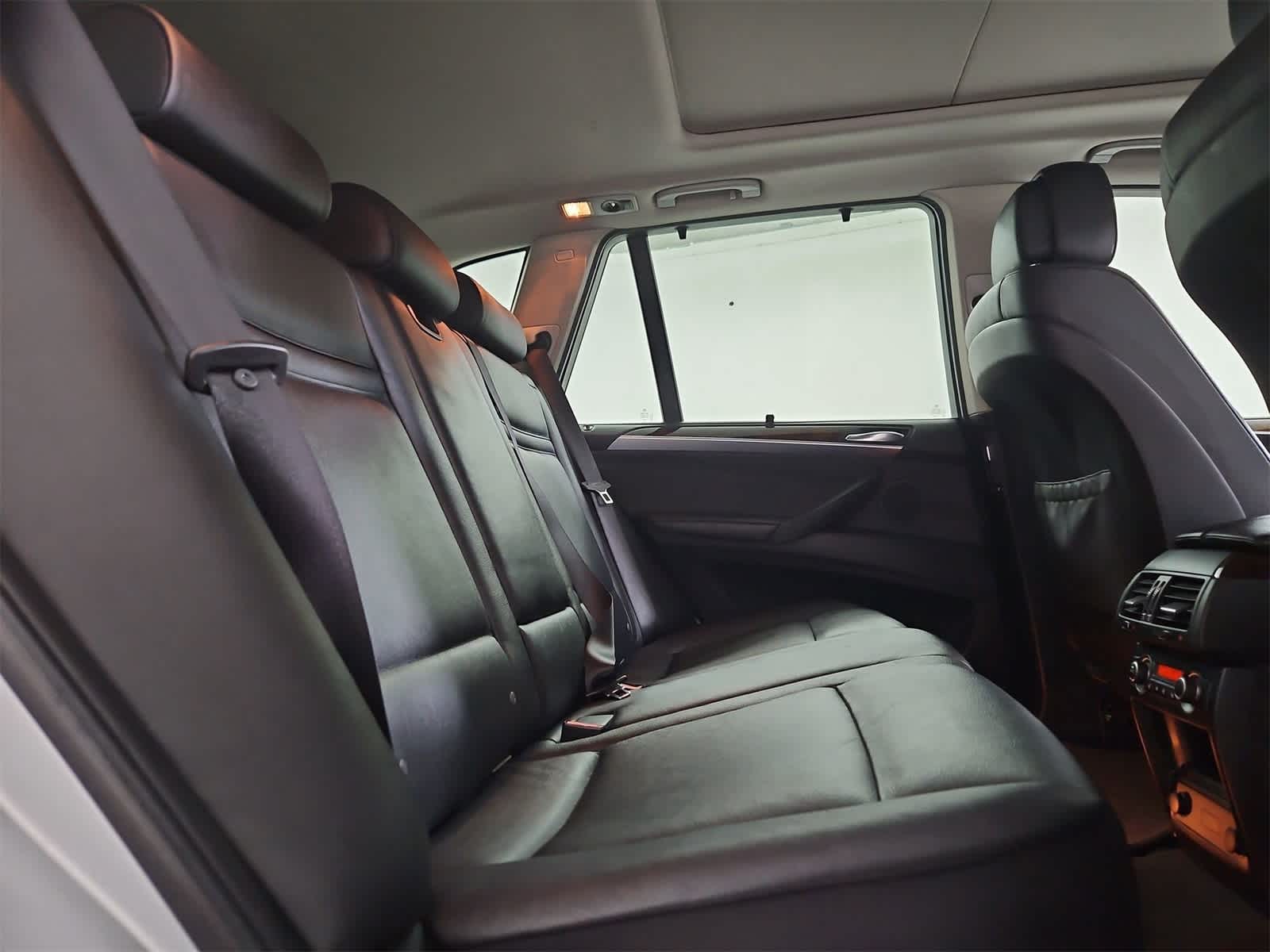 Thumbnail: 2013 BMW X5 - 21