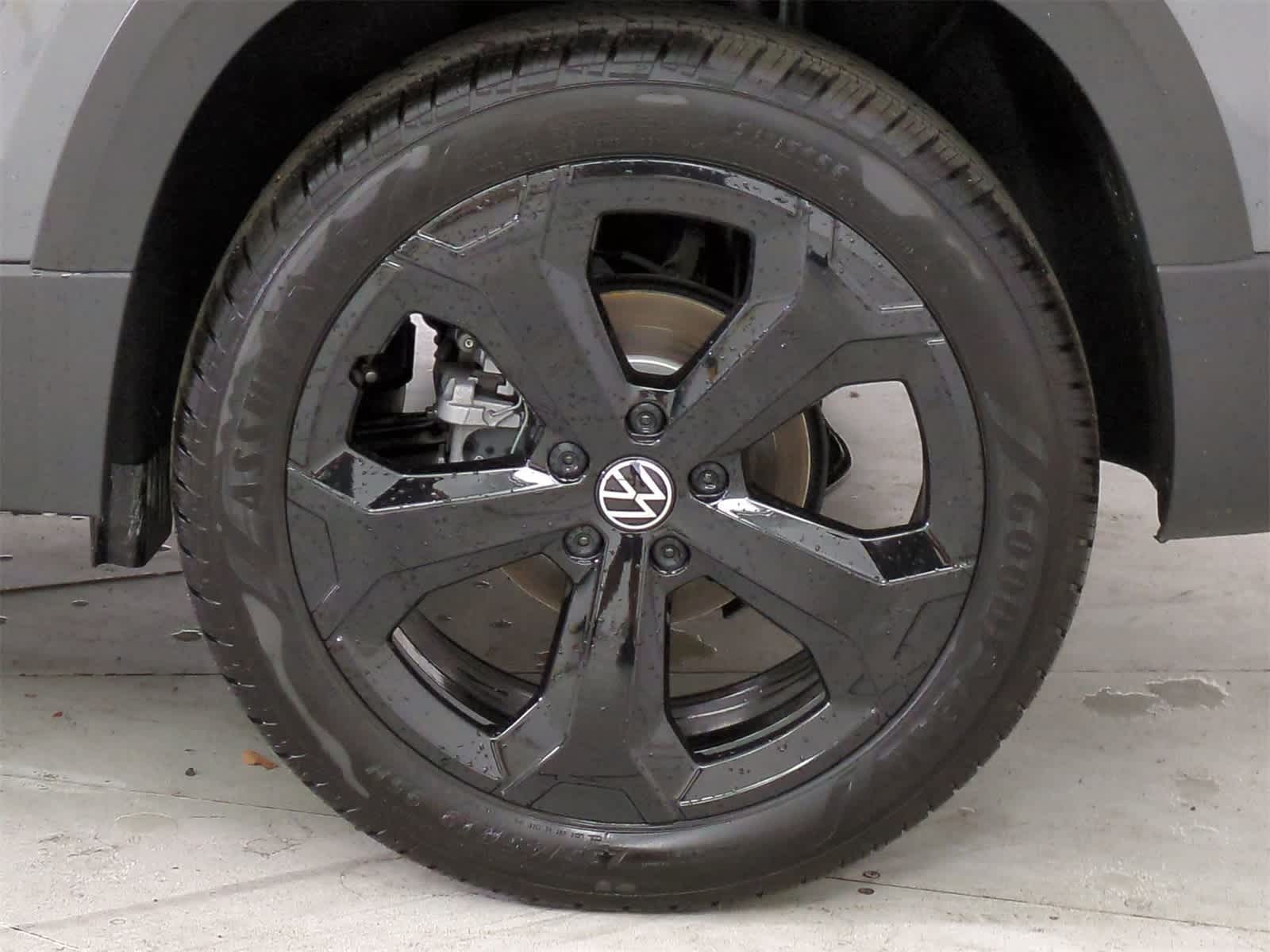 Thumbnail: 2025 Volkswagen Taos - 13