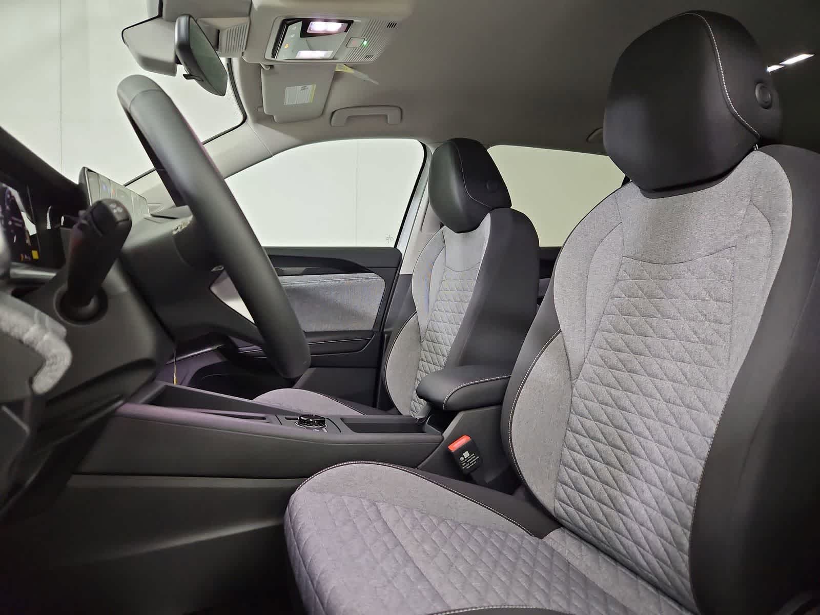 Thumbnail: 2026 Volkswagen Tiguan - 16