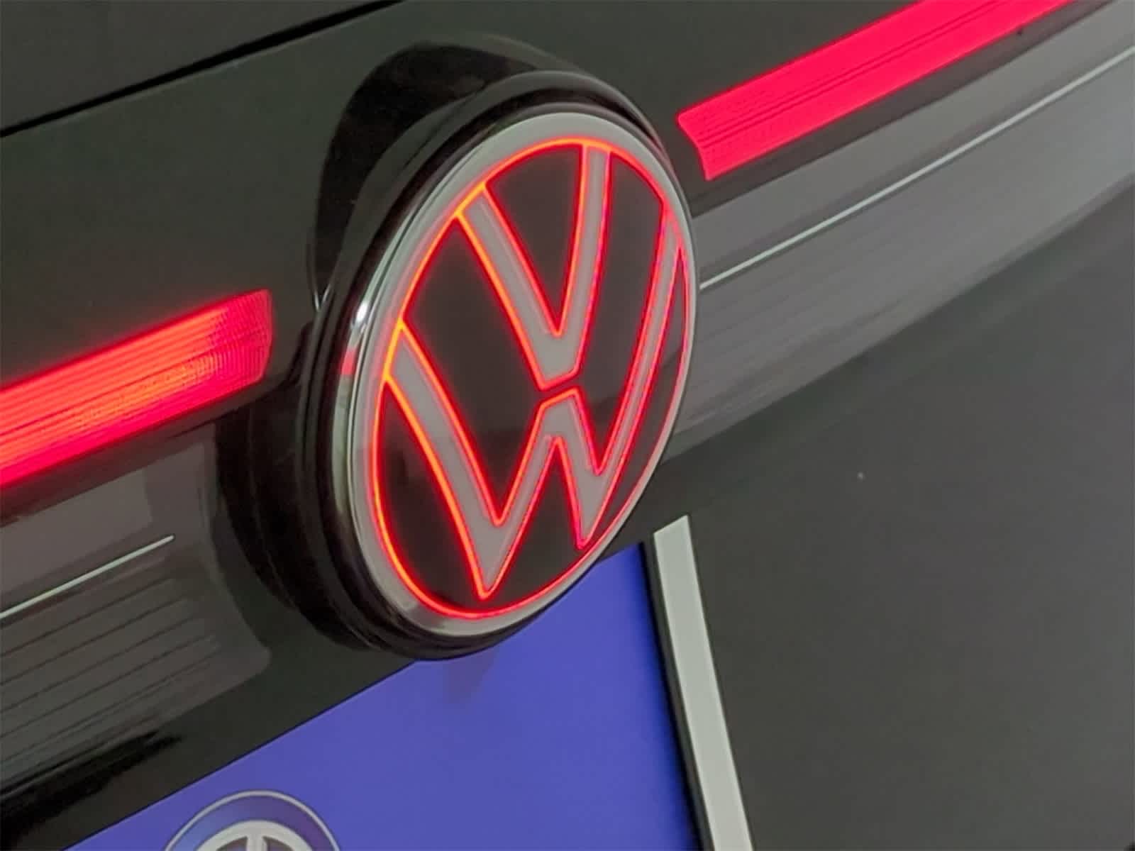 Thumbnail: 2025 Volkswagen Taos - 11