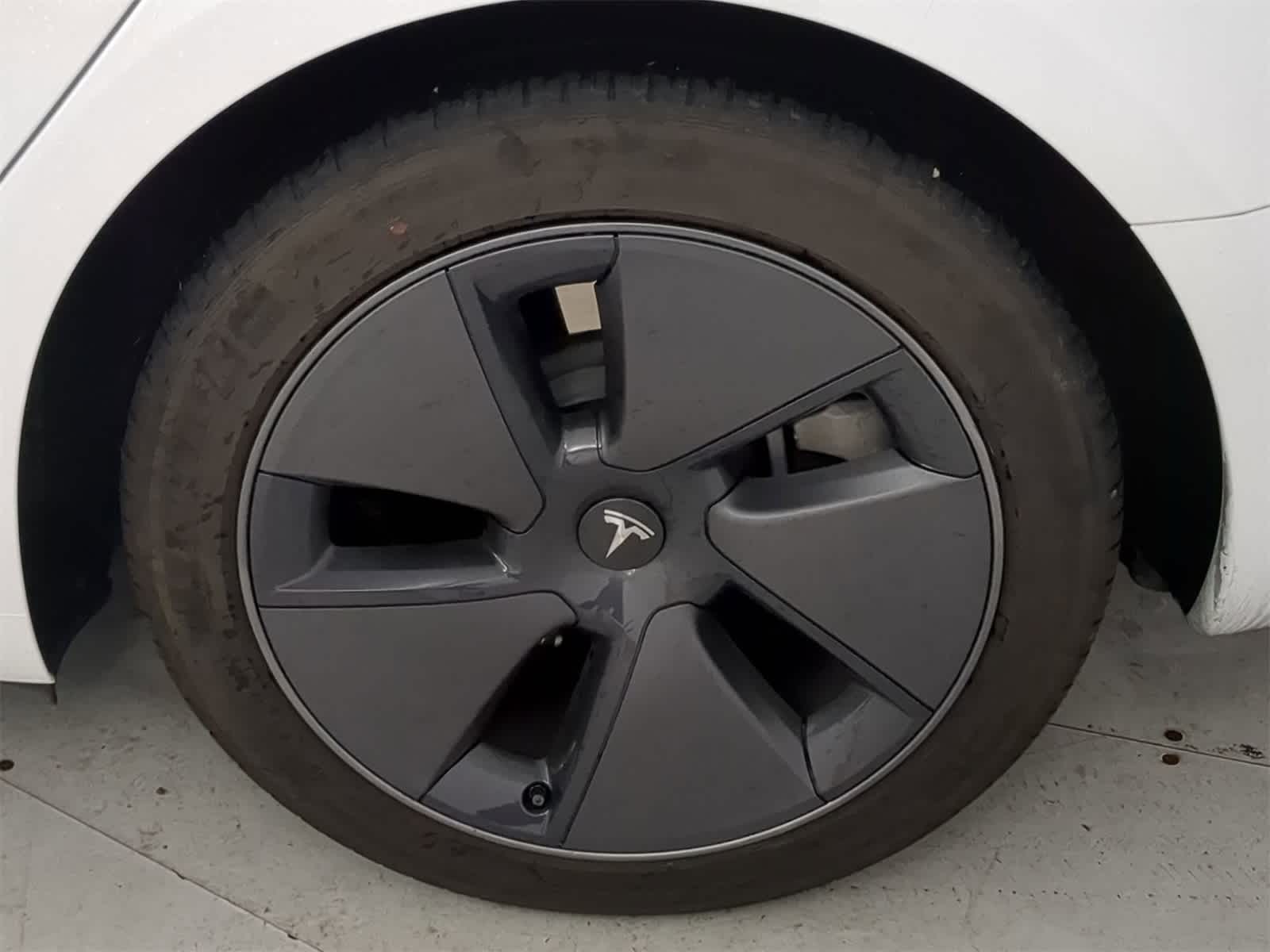 Thumbnail: 2023 Tesla Model 3 - 12