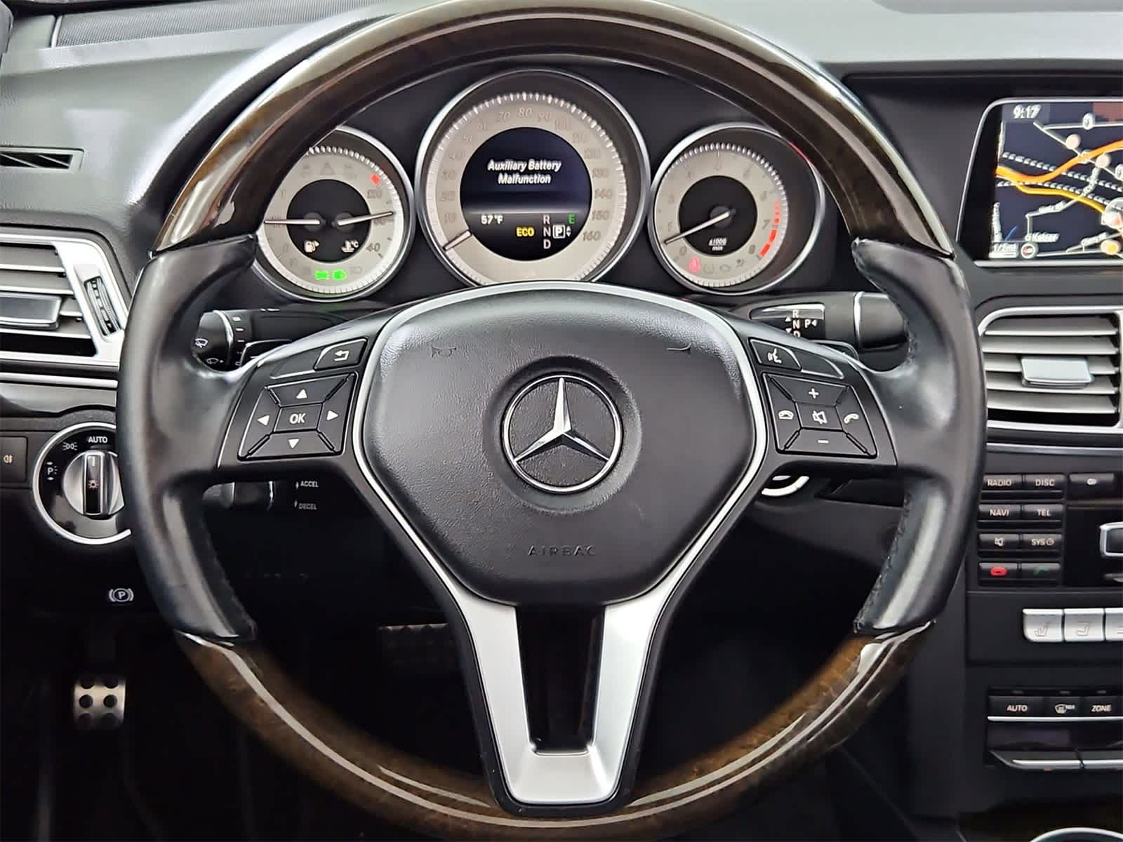 Thumbnail: 2014 Mercedes-Benz E-Class - 23