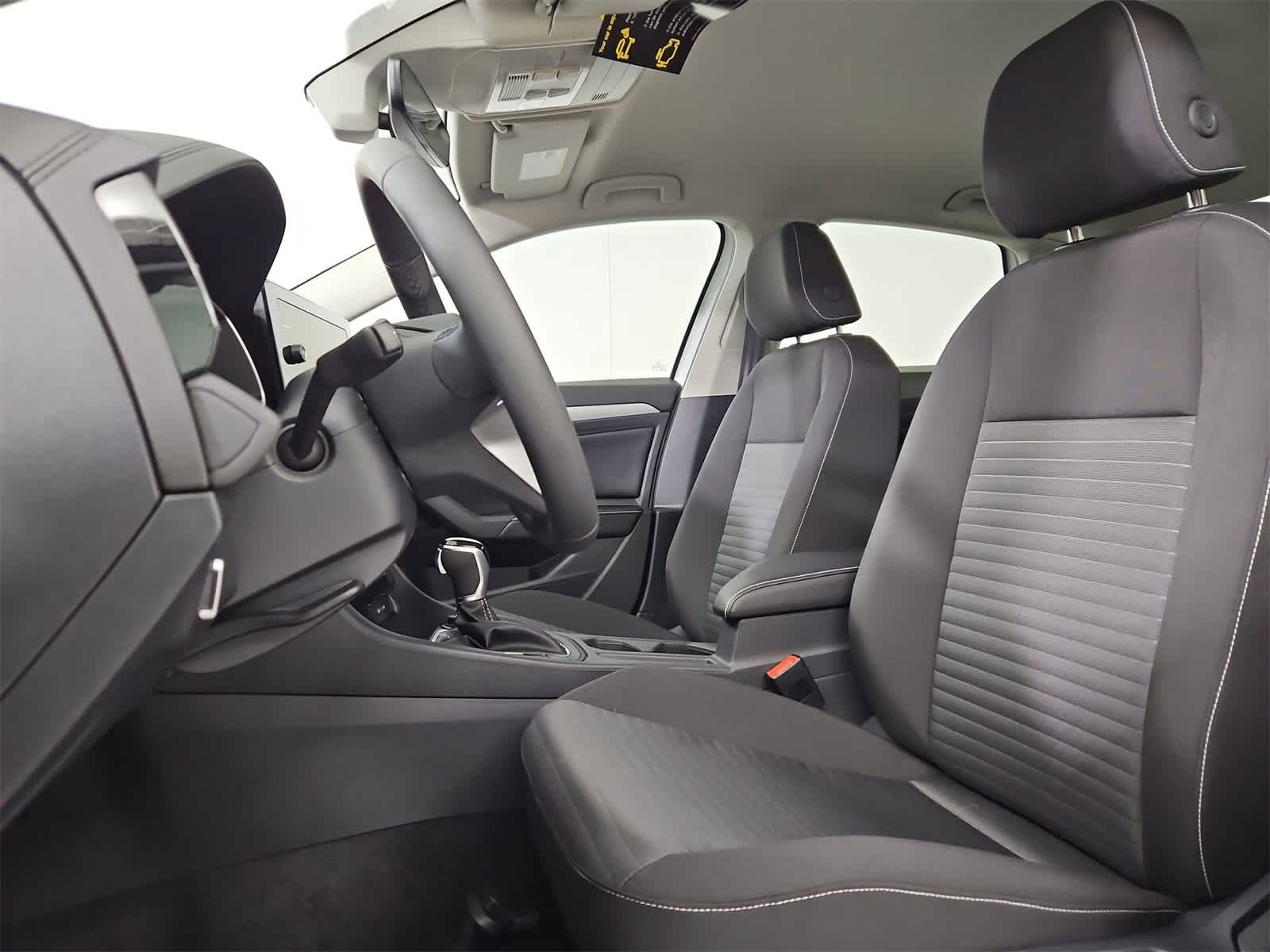 Thumbnail: 2026 Volkswagen Jetta - 16