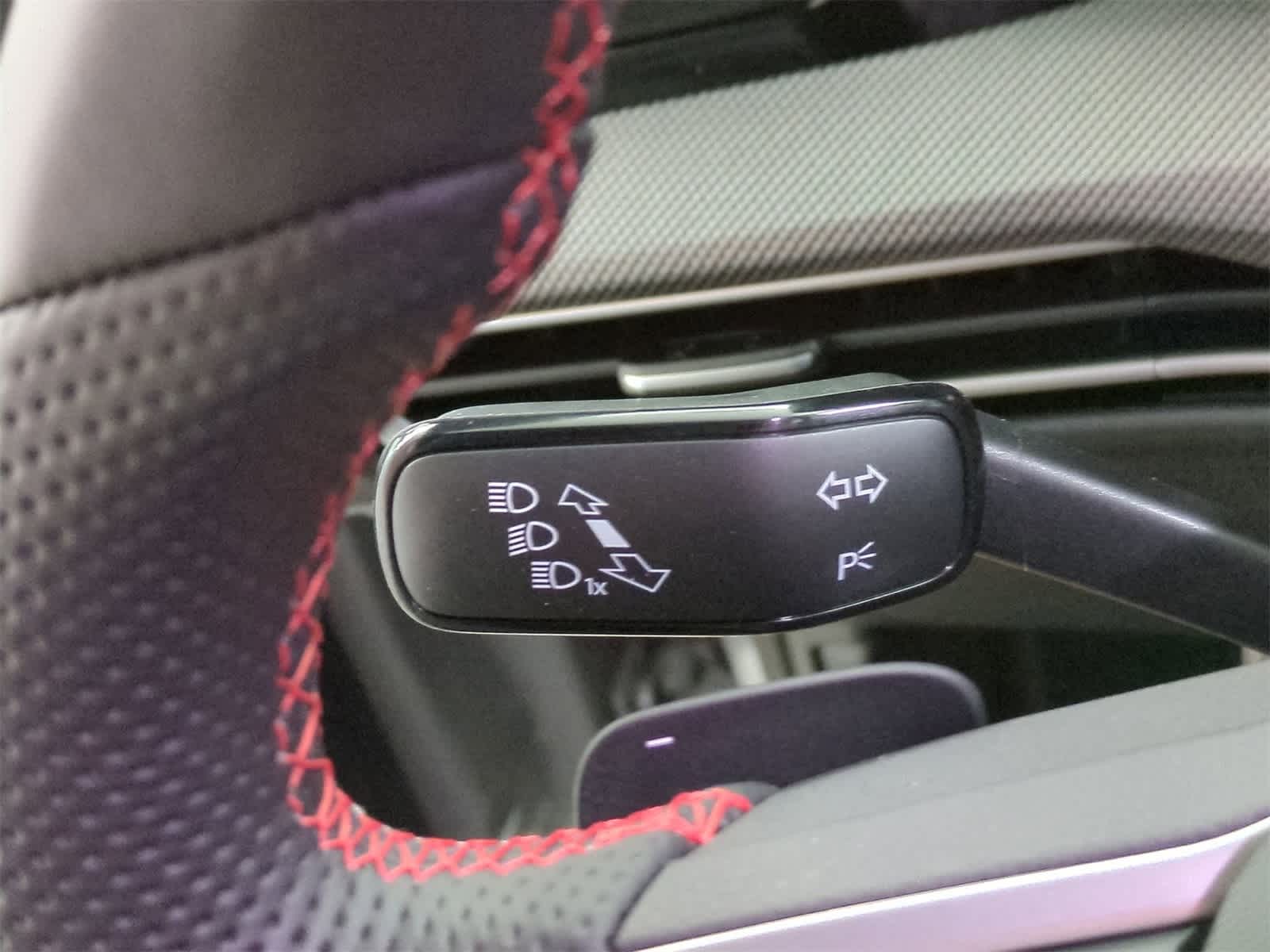 Thumbnail: 2025 Volkswagen Golf - 27