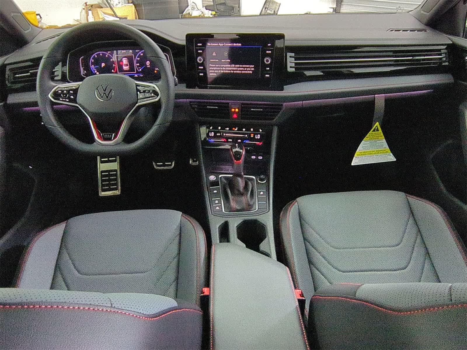 Thumbnail: 2025 Volkswagen Jetta - 15