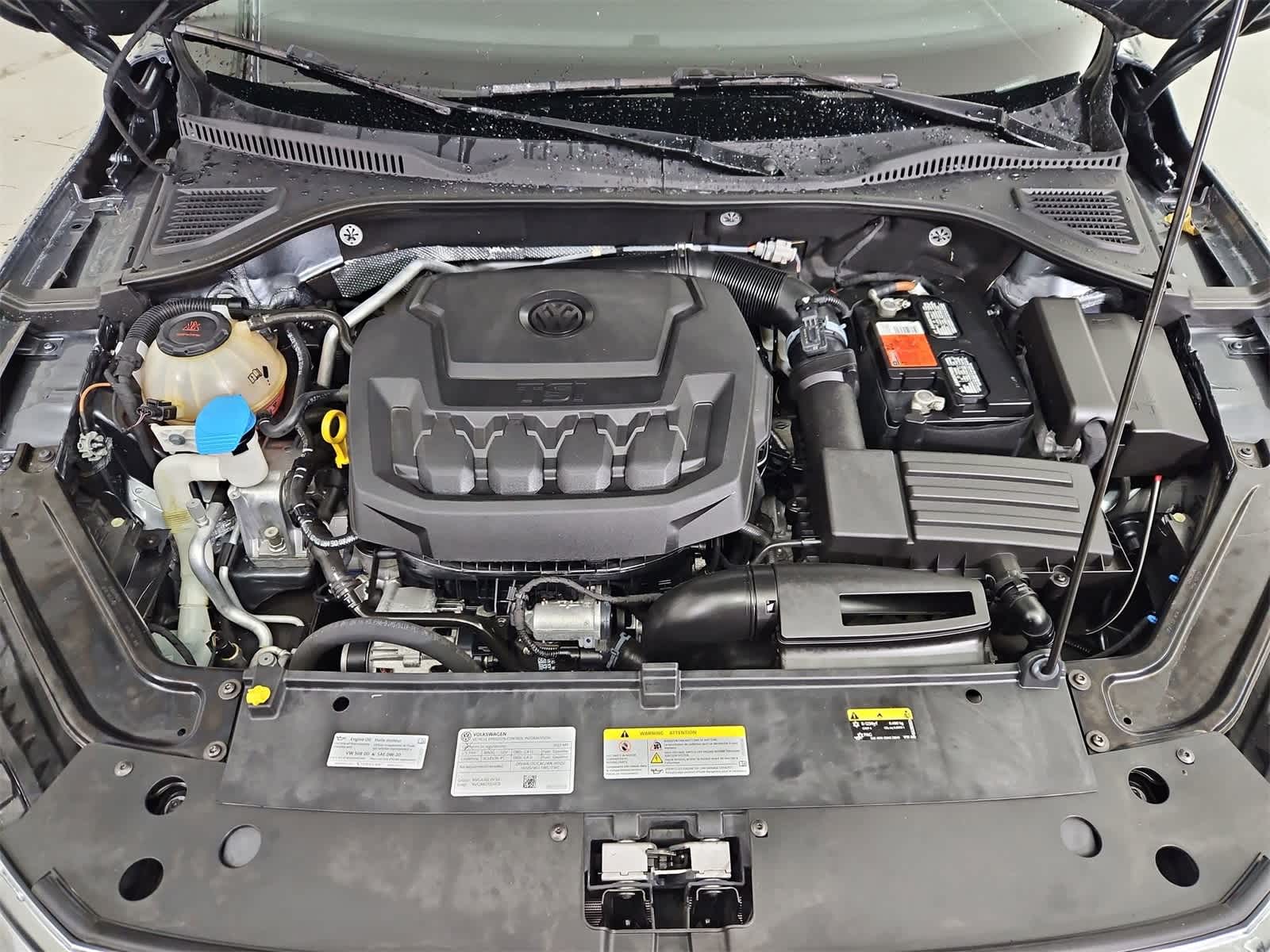 Thumbnail: 2022 Volkswagen Passat - 14