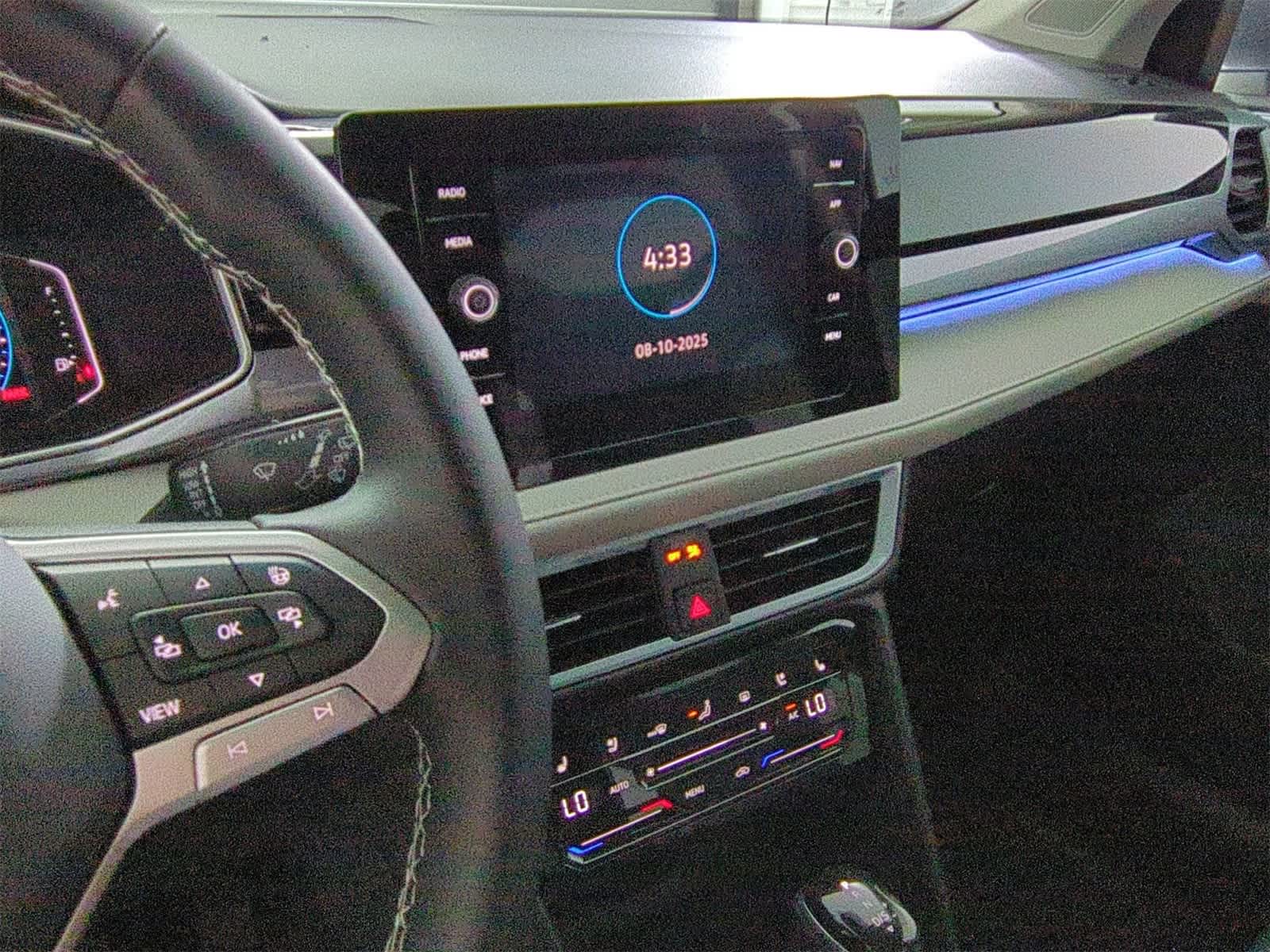 Thumbnail: 2025 Volkswagen Taos - 29