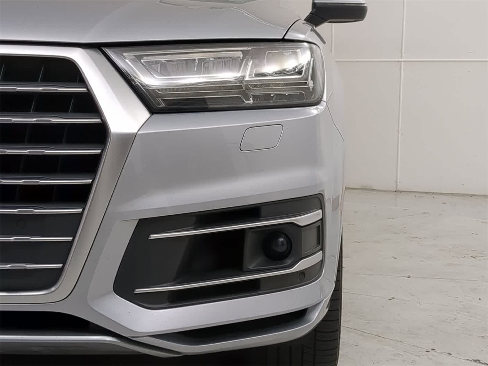 Thumbnail: 2018 Audi Q7 - 10