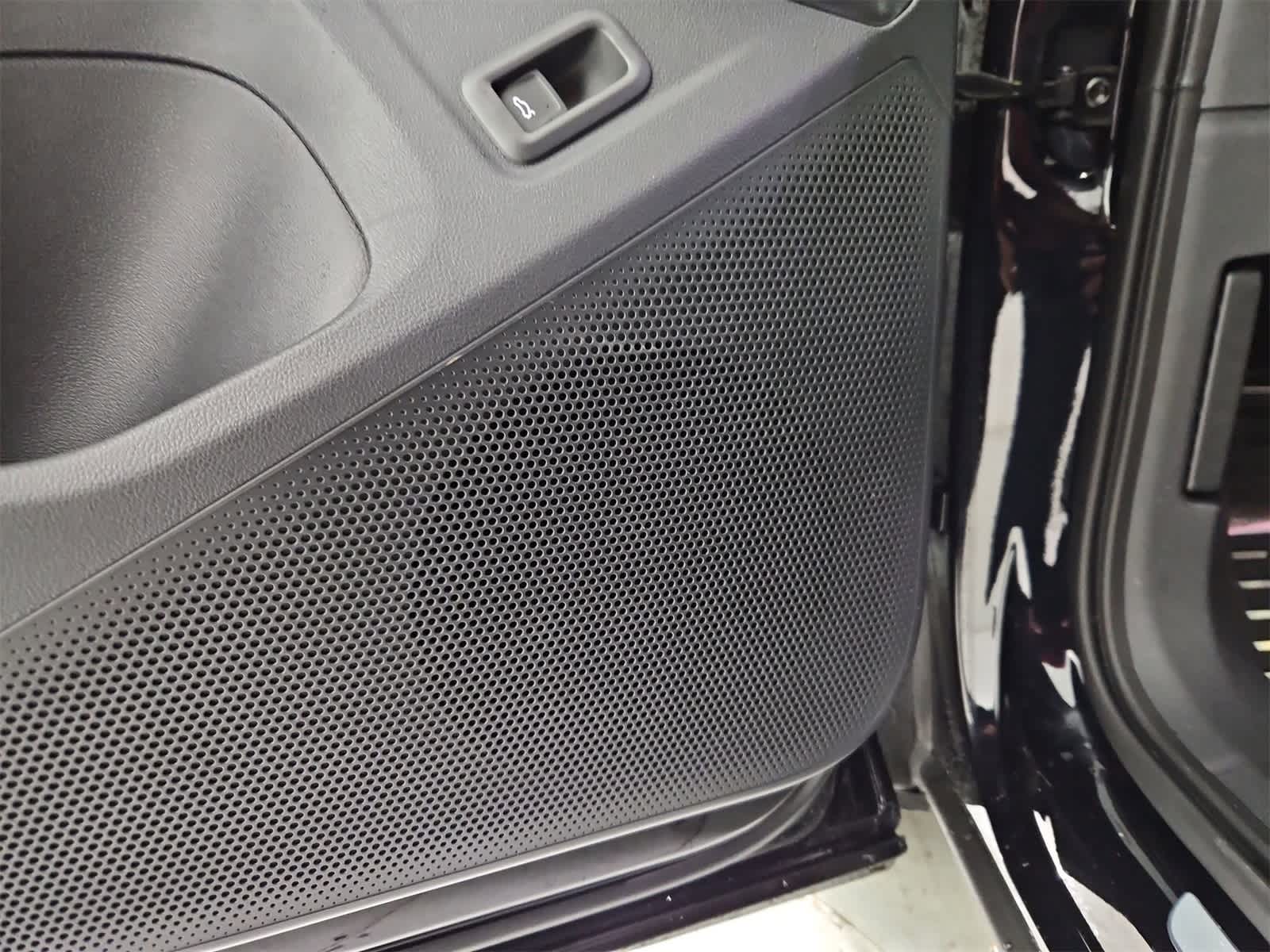 Thumbnail: 2026 Volkswagen Tiguan - 32