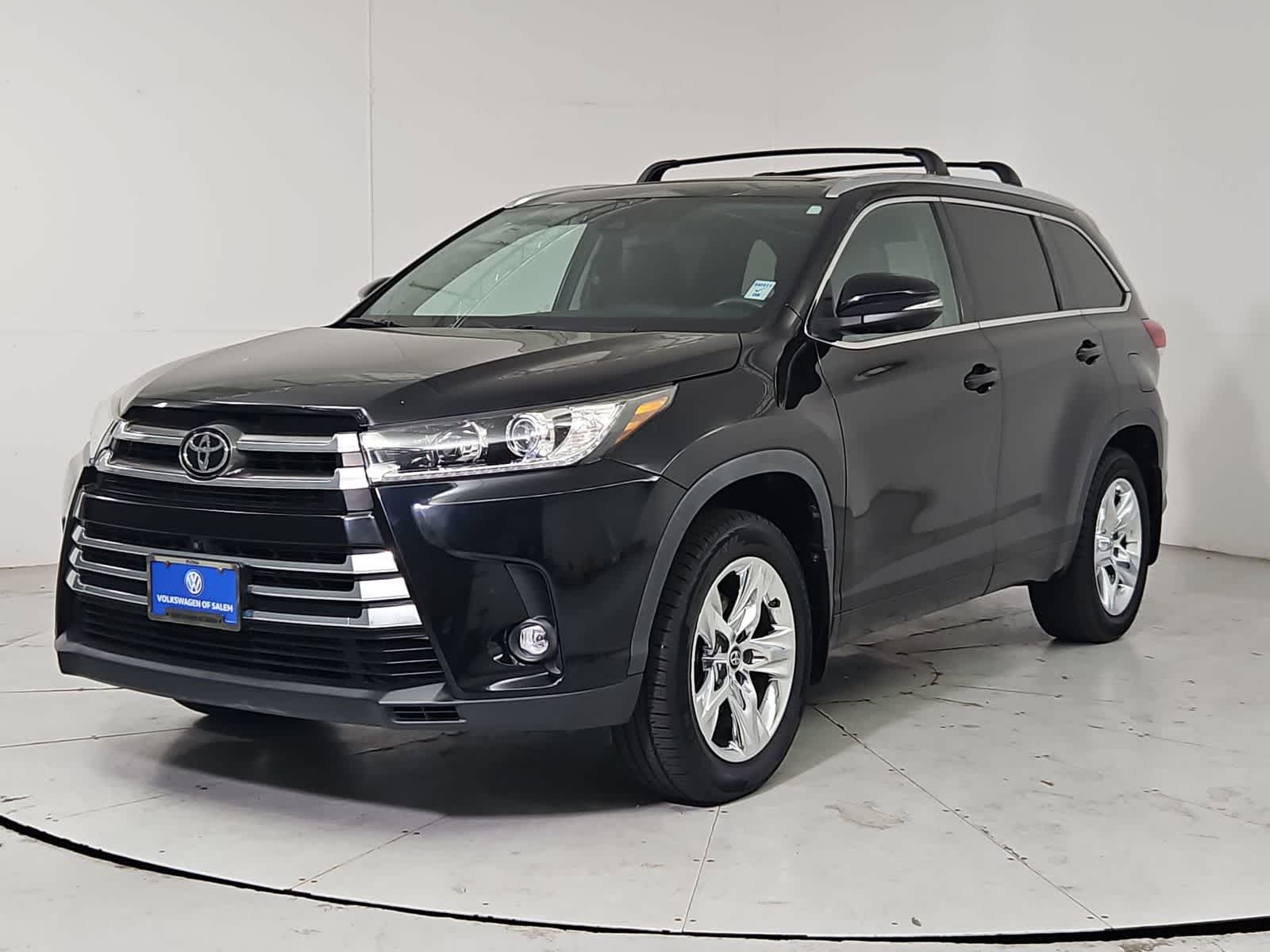 Thumbnail: 2019 Toyota Highlander - 1