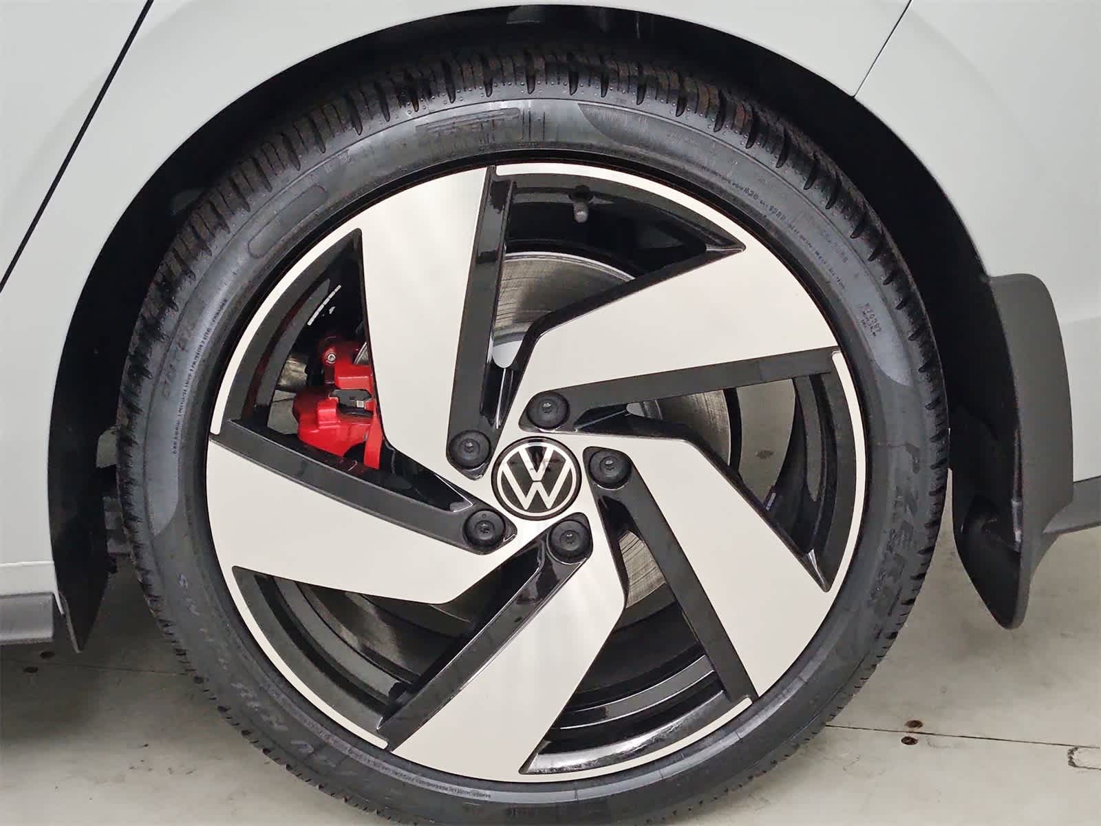 Thumbnail: 2025 Volkswagen Golf - 13