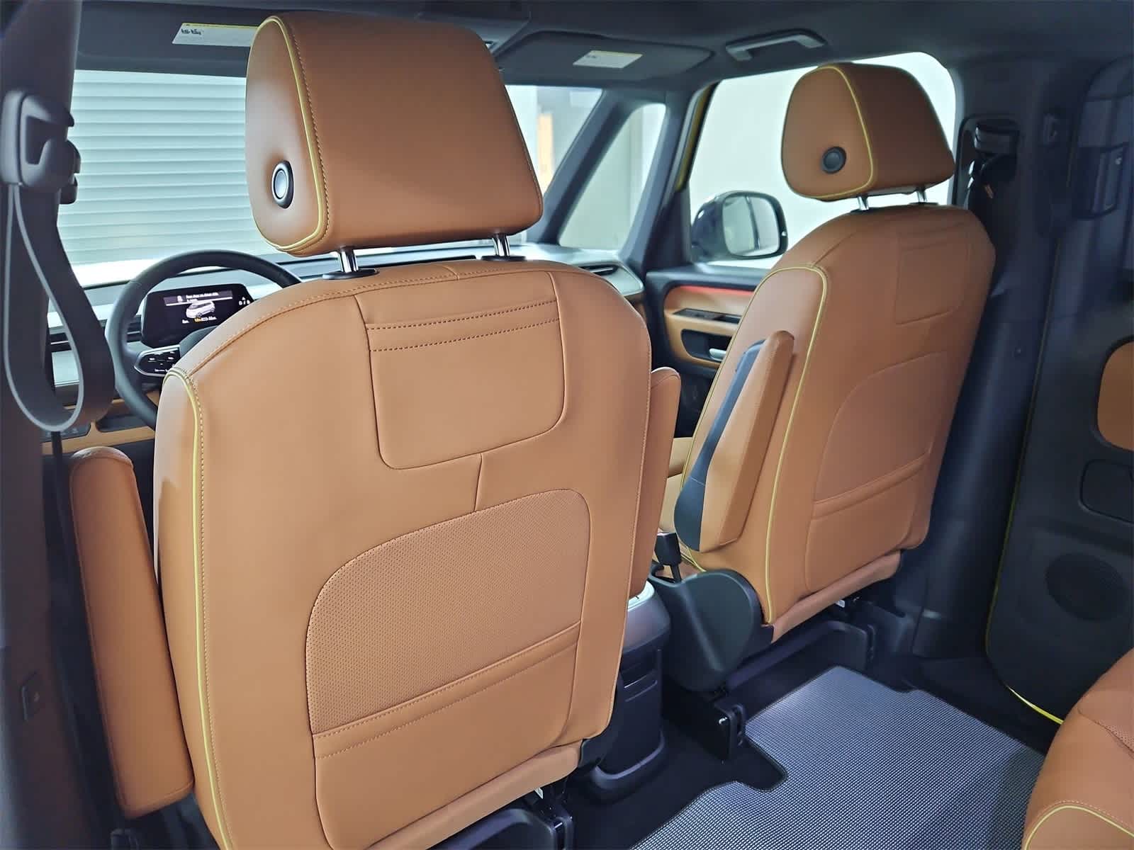 Thumbnail: 2025 Volkswagen ID.Buzz - 18